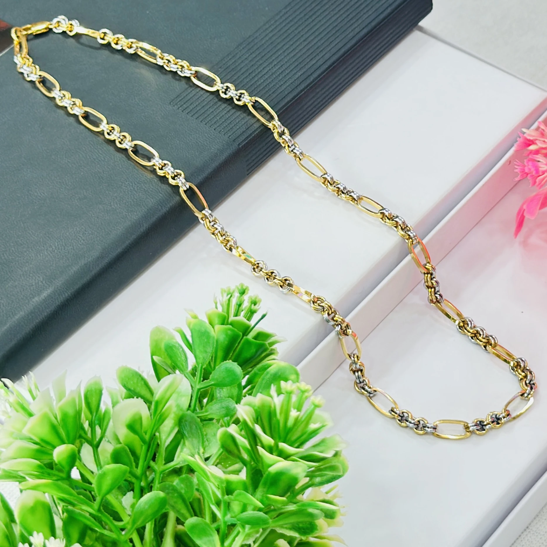 Dual color stainless steel chain