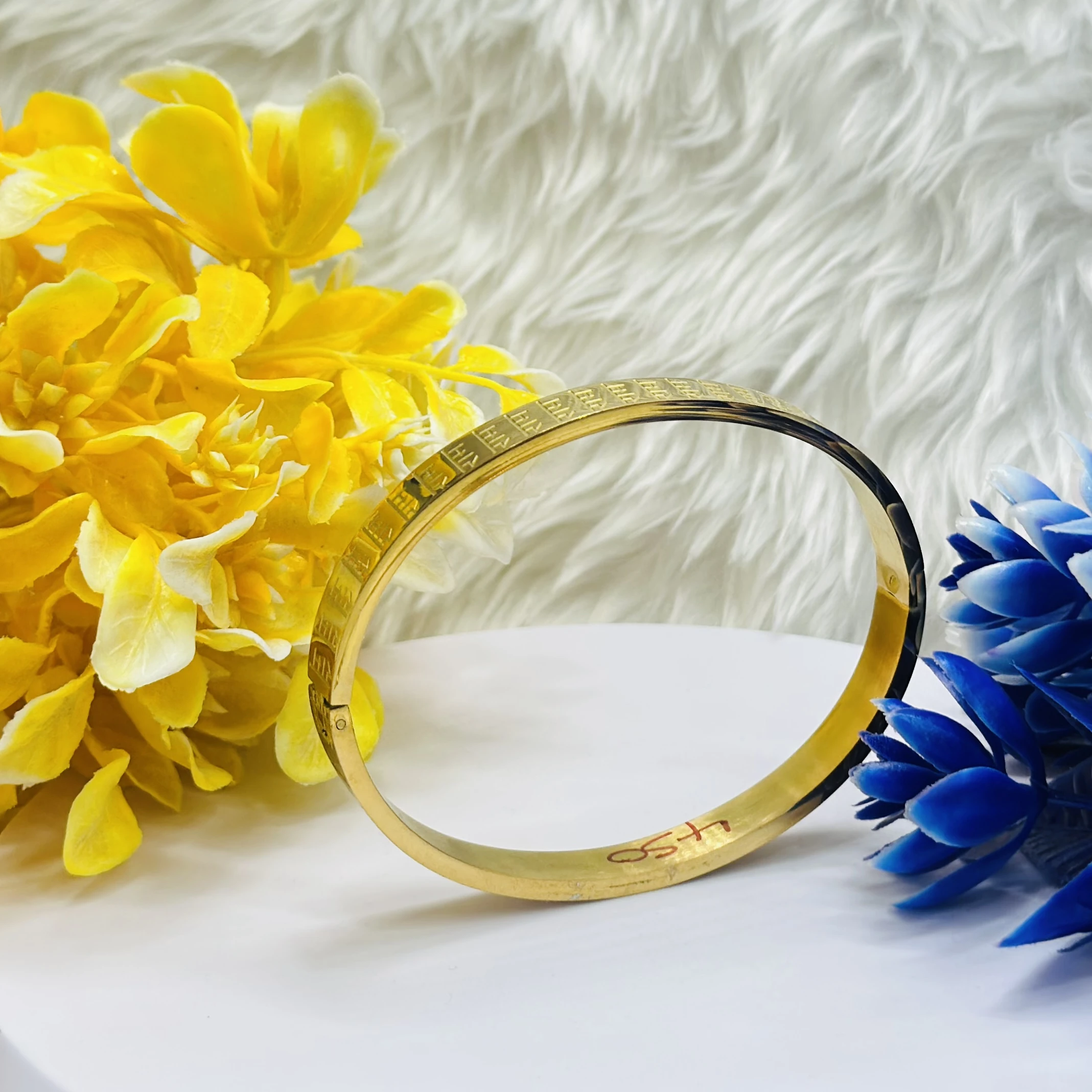 Gold plated Breslet (Kada)