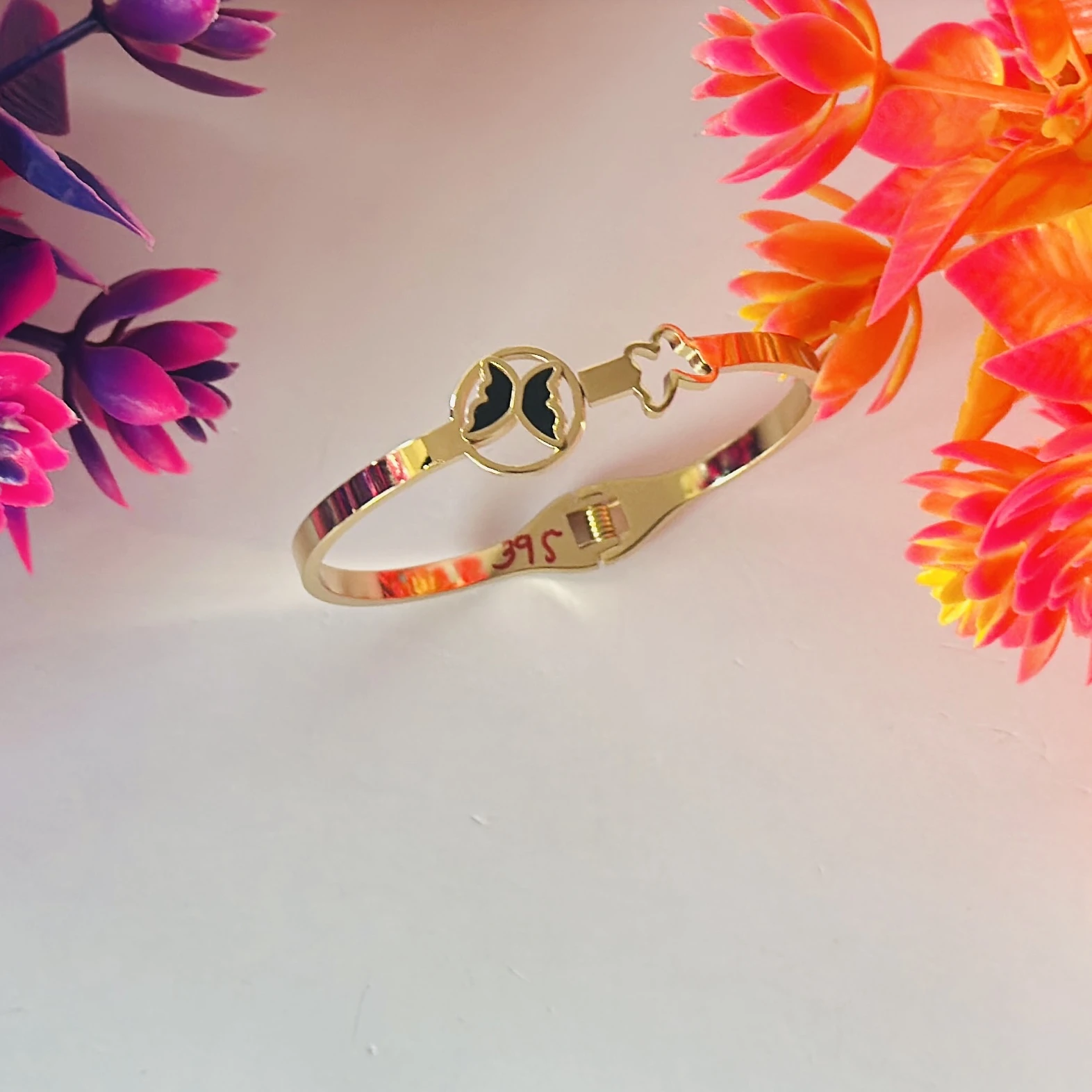 Gold plated stainless steel anti-tarnish bangle bracelet