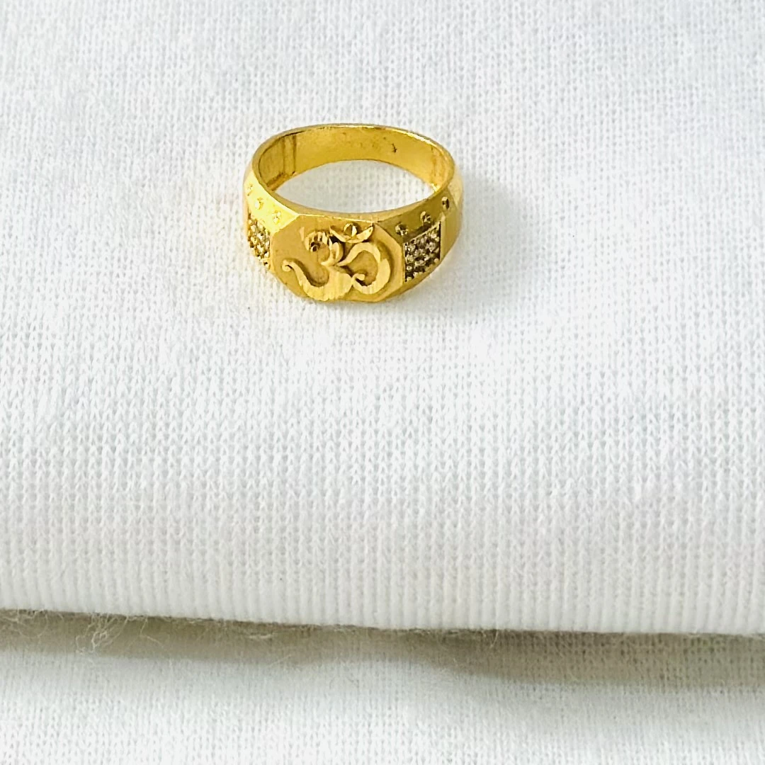 Gold ring with a Lord Ganesha motif