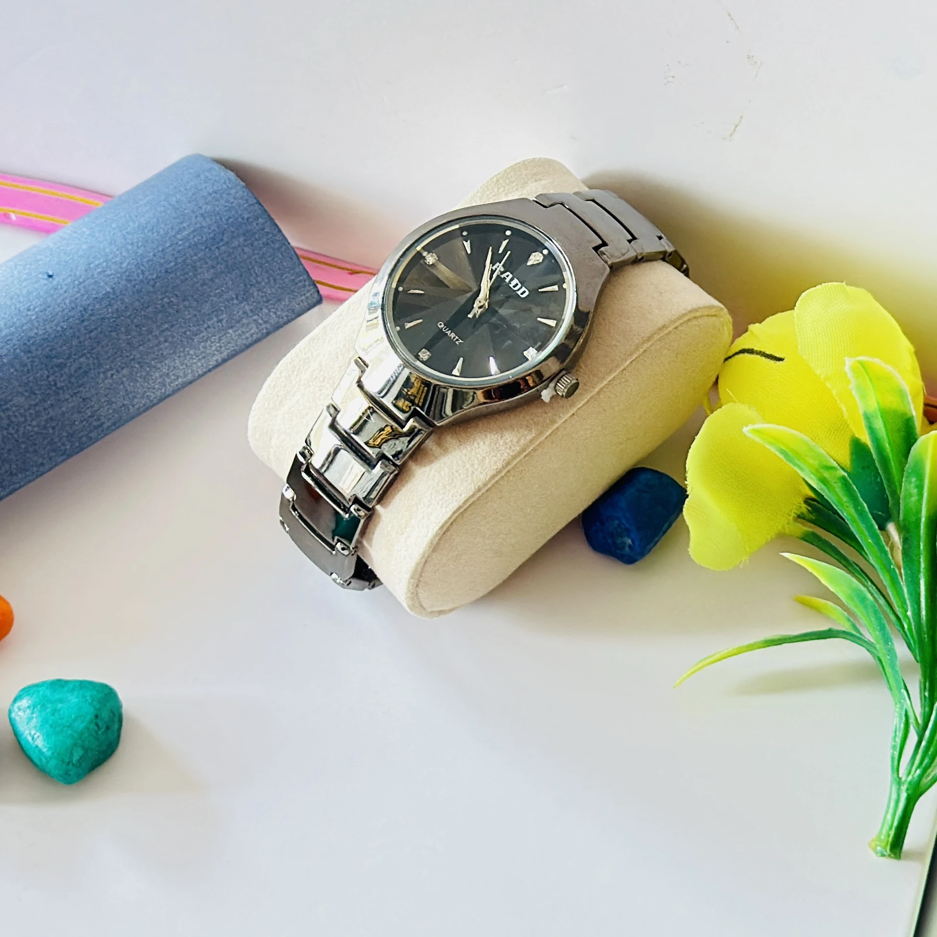 Analogue watch for girls