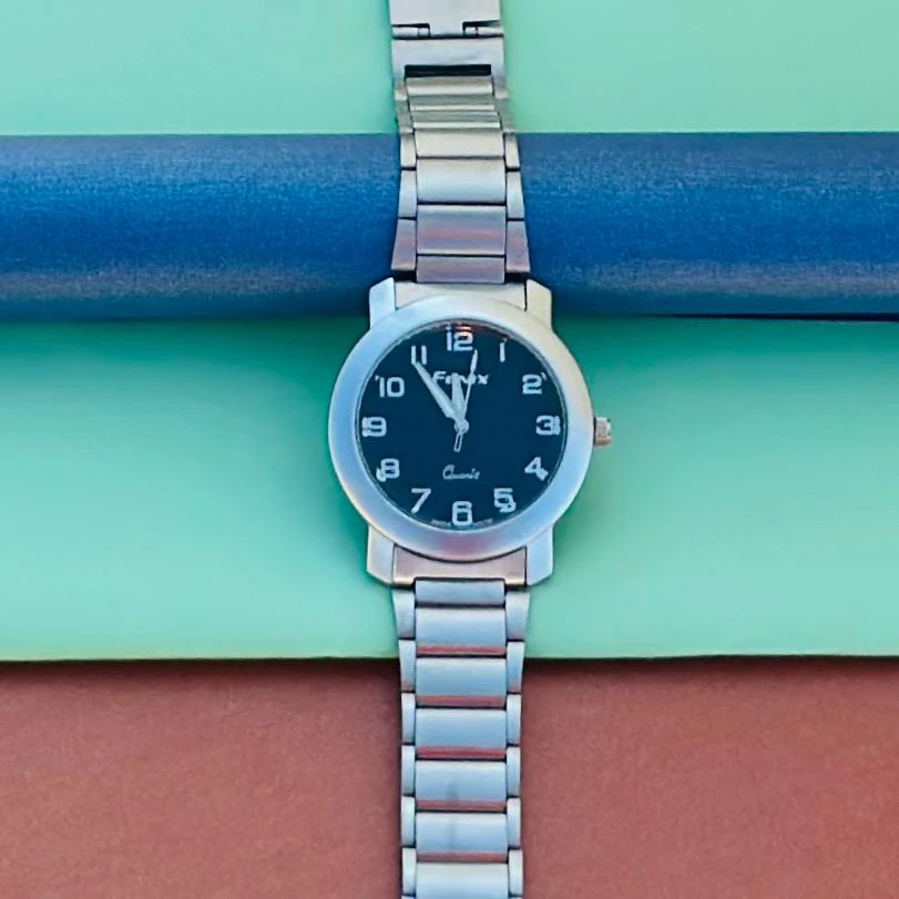 Silver analog watch For man’s