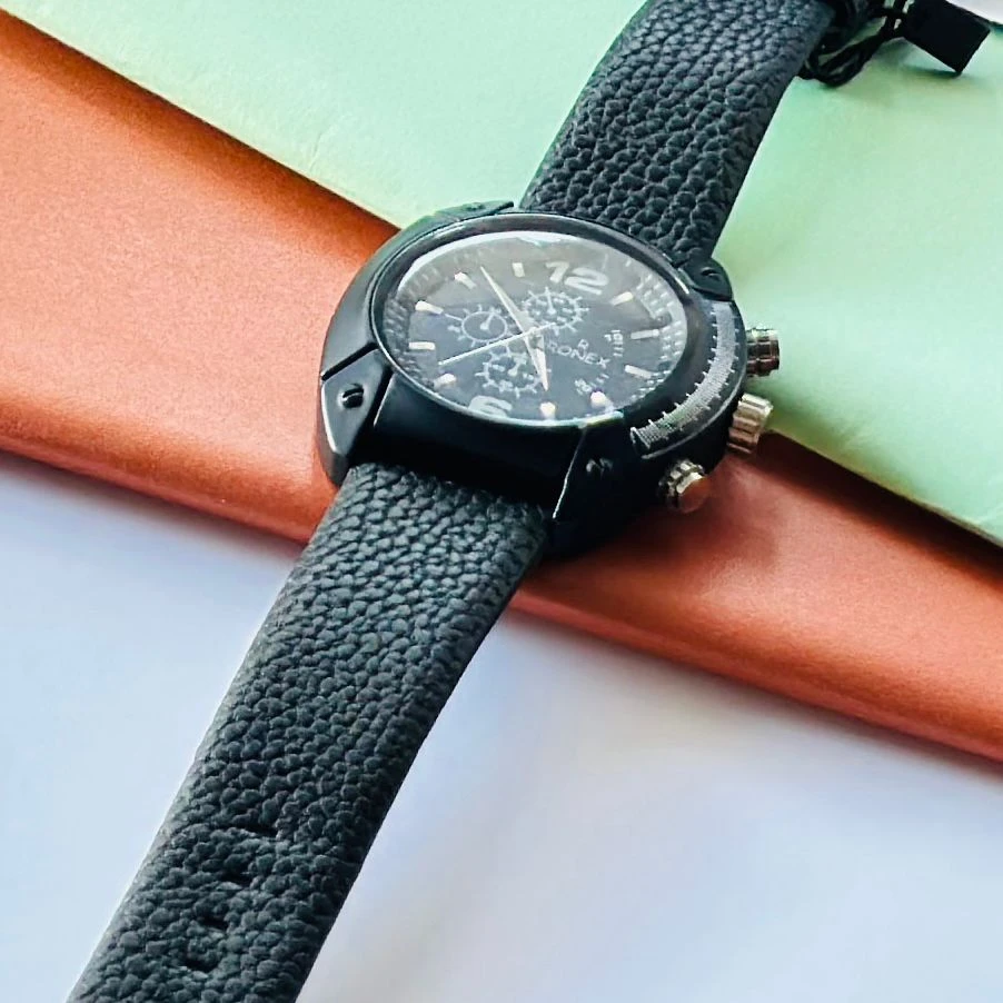 Black analog watch For man’s