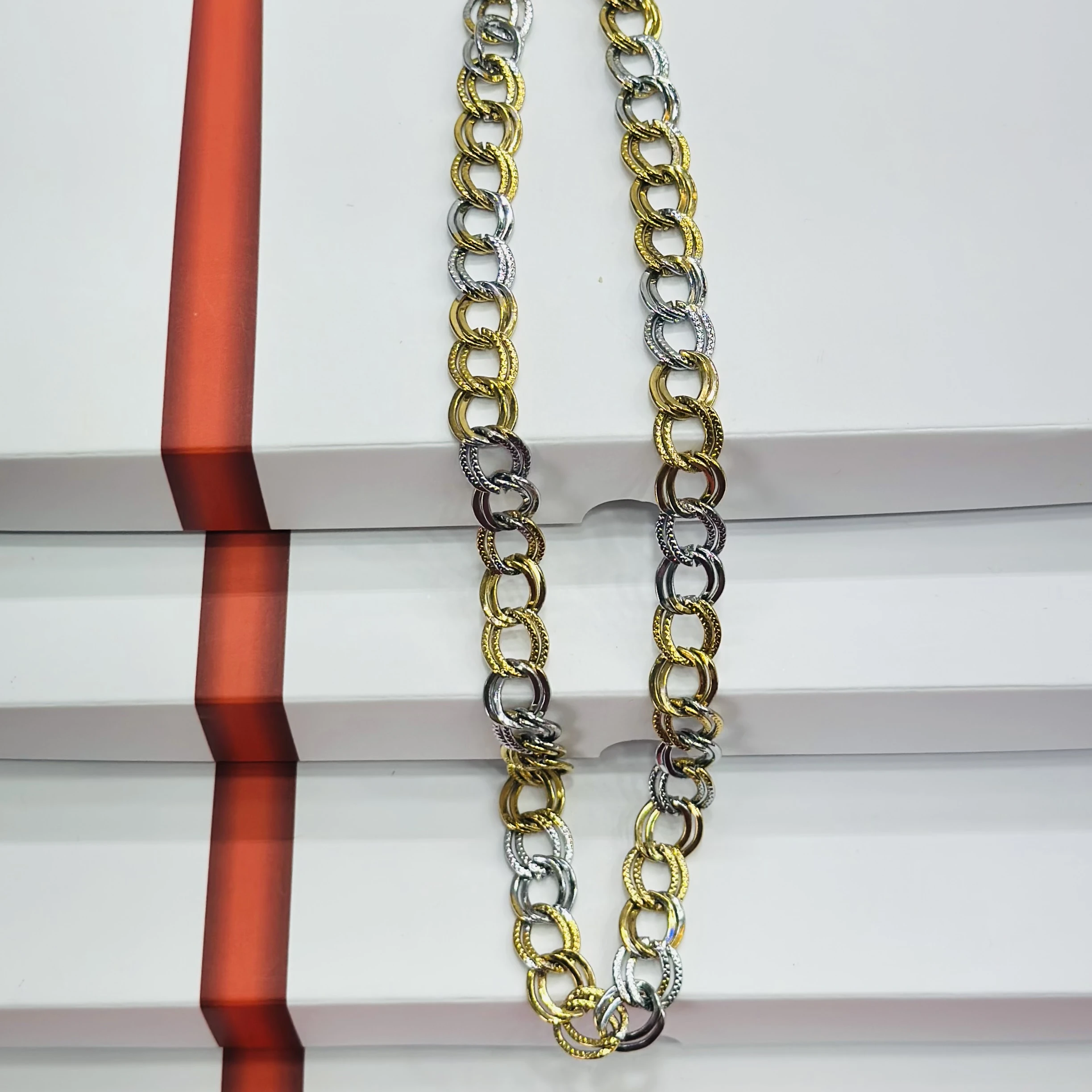 Yellow and white gold chain