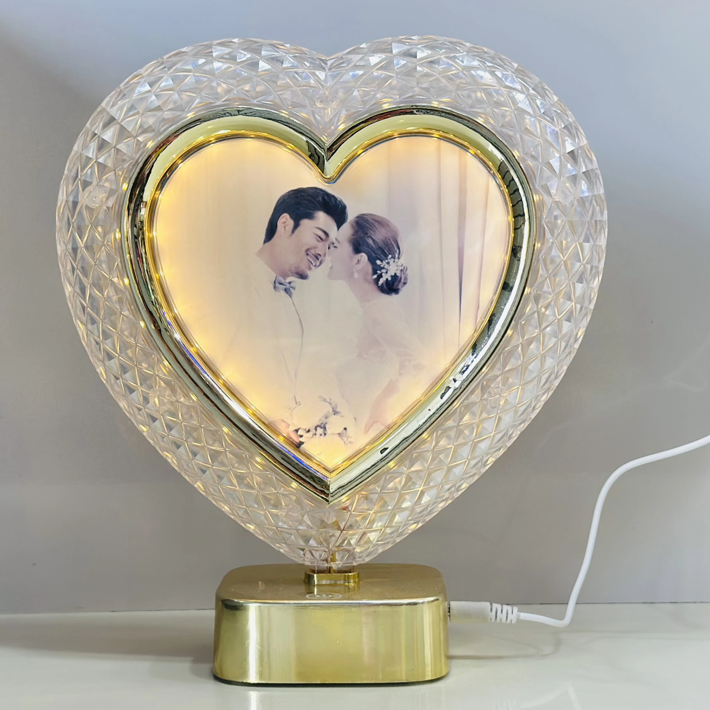 Heart LED Photo Frame (SKU-49AC4U)