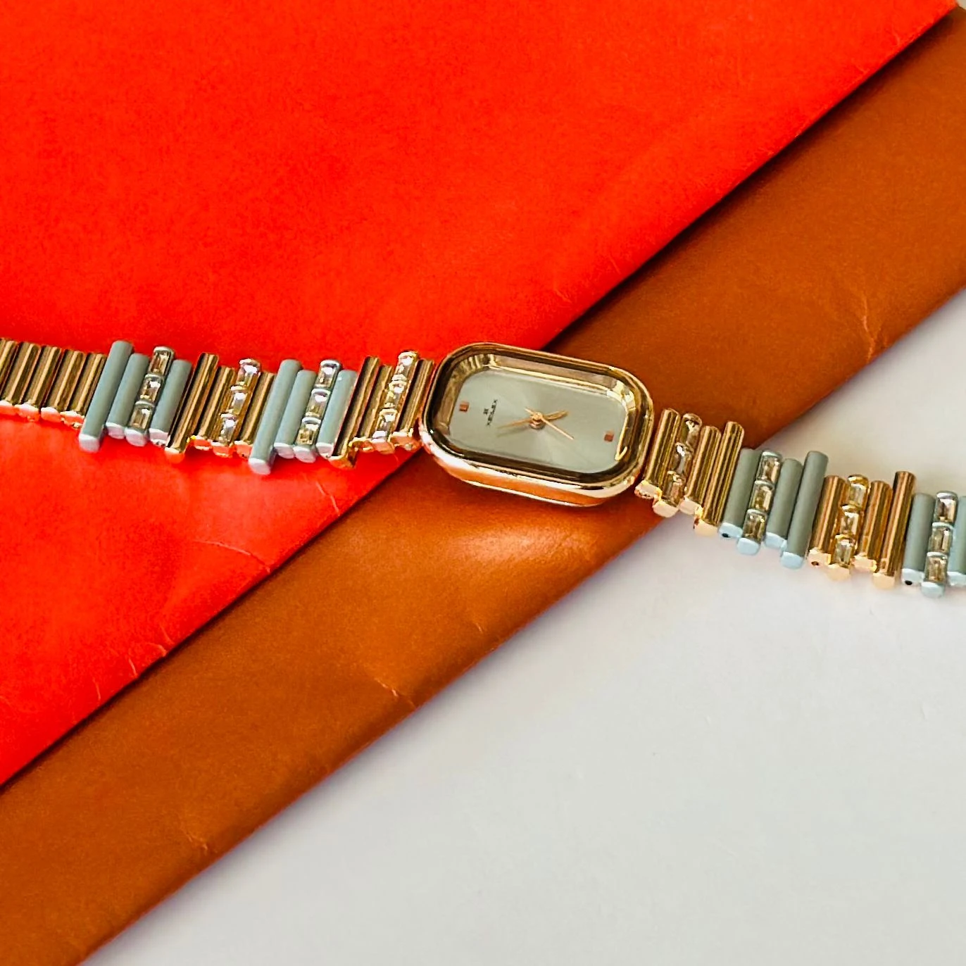 Raga Women's Love all: Elegant Oval Brown Dial & Metal Strap Watch