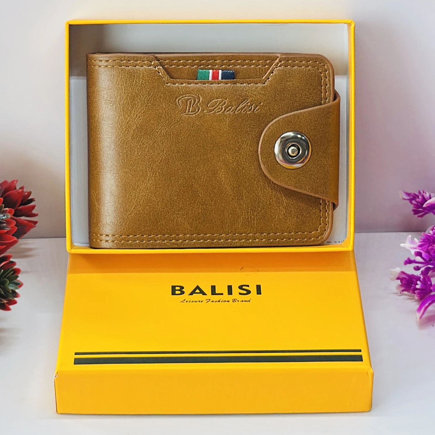 Brown artificial leather Balisi trendy fashion wallet for men.