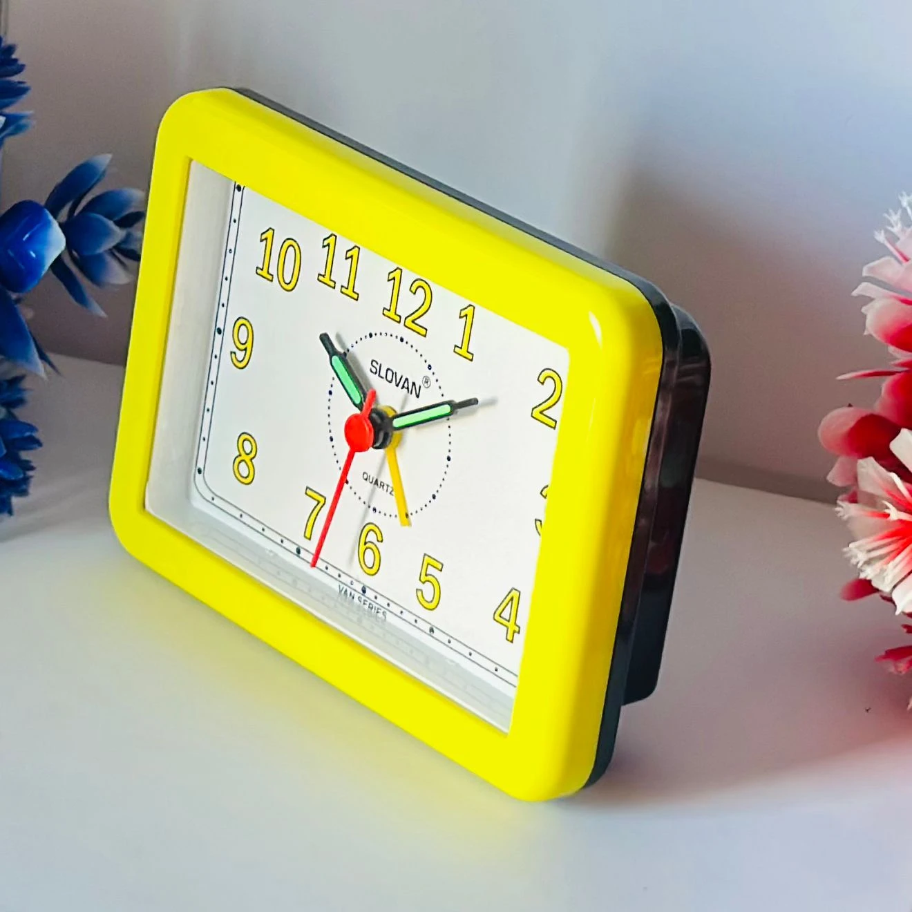 Plastic Beep Table Alarm Clock