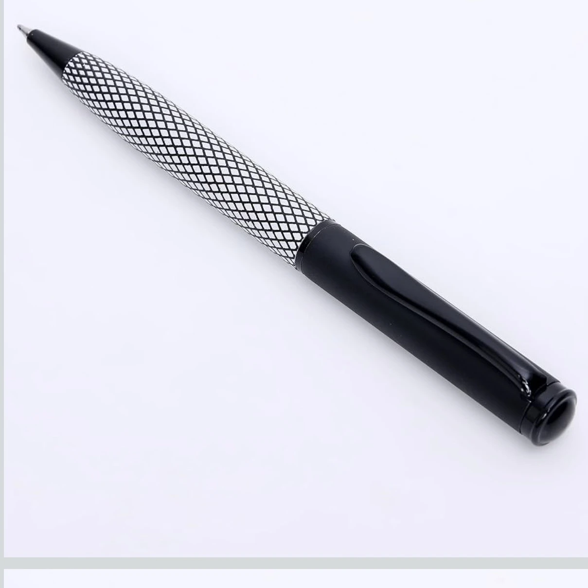Subset Chess ball pen
