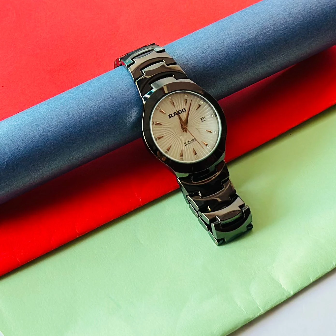Black metal strap Analog watch