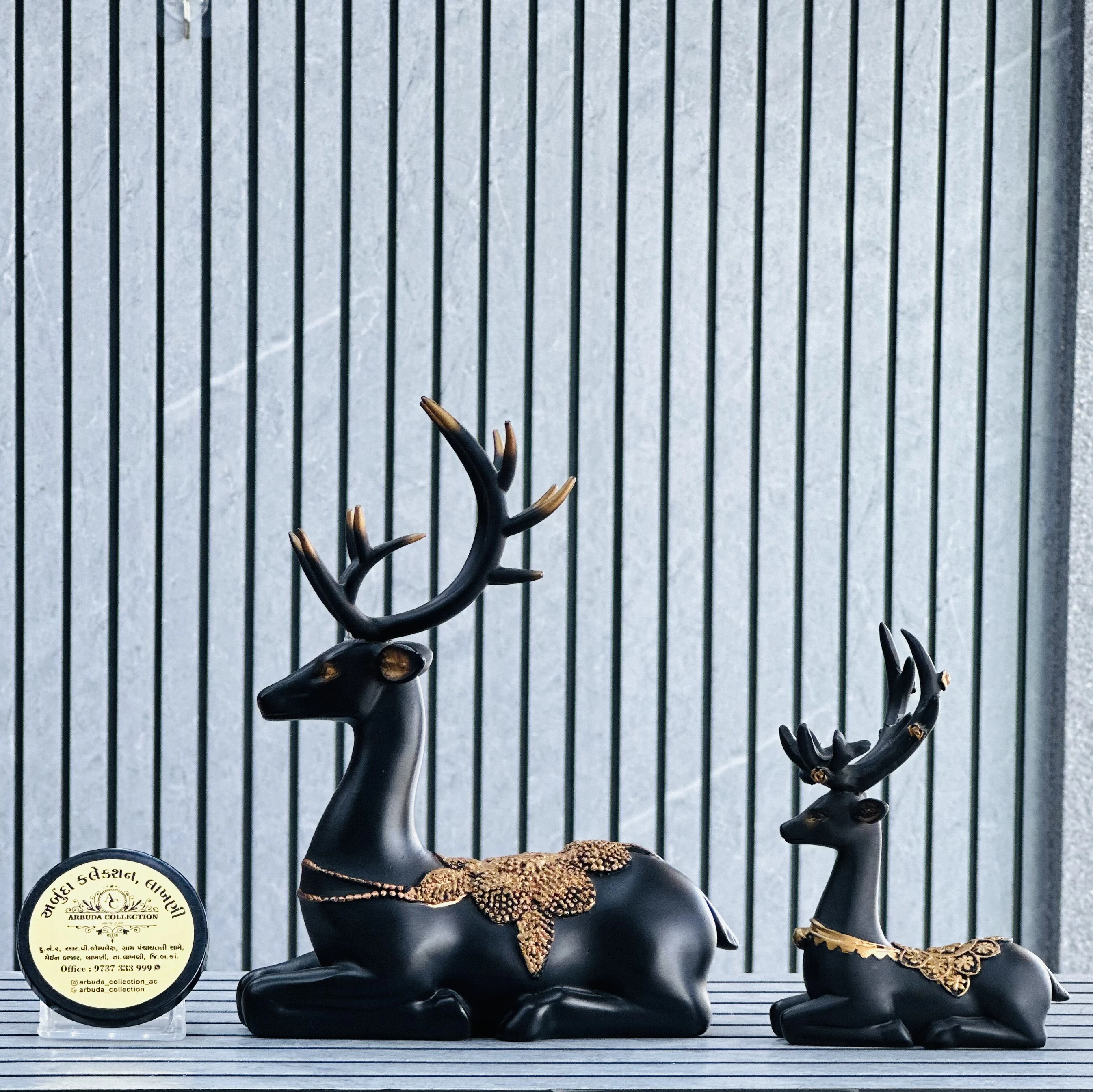 Deer figurine/ Showpiece