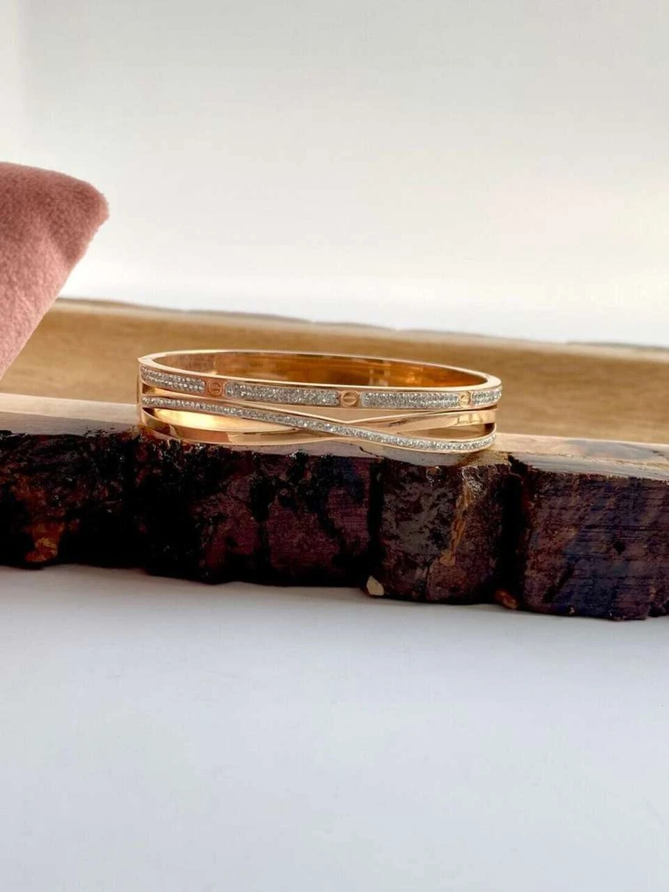 Rose gold stainless steel bracelet