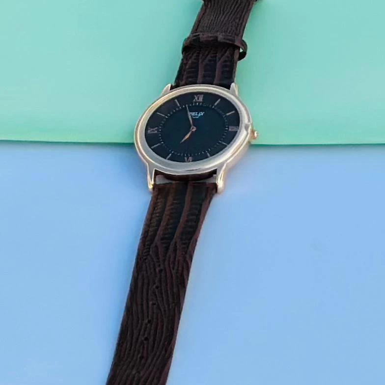 Brown analog watch For man’s