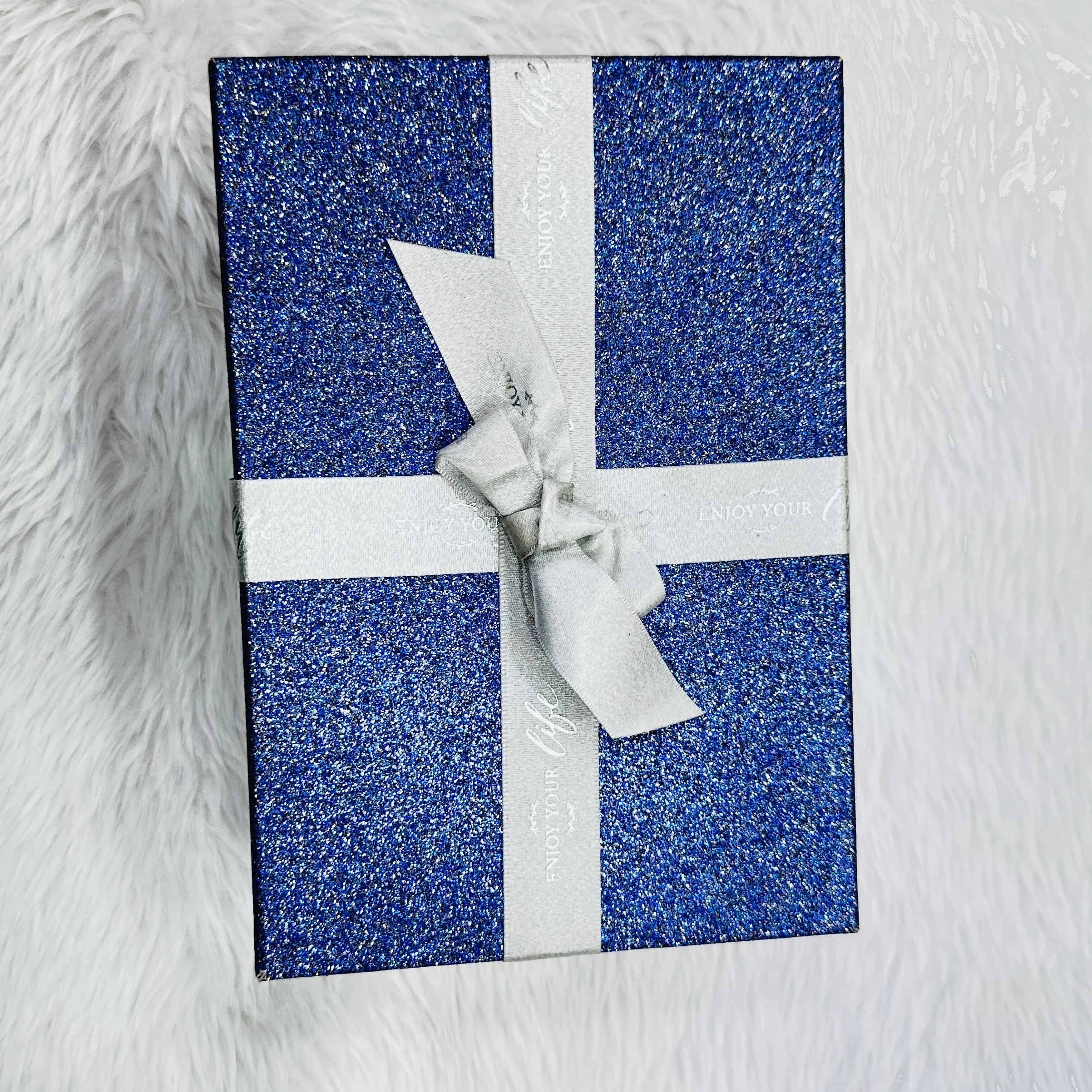 Decorative blue glitter gift box(Size 9/6)