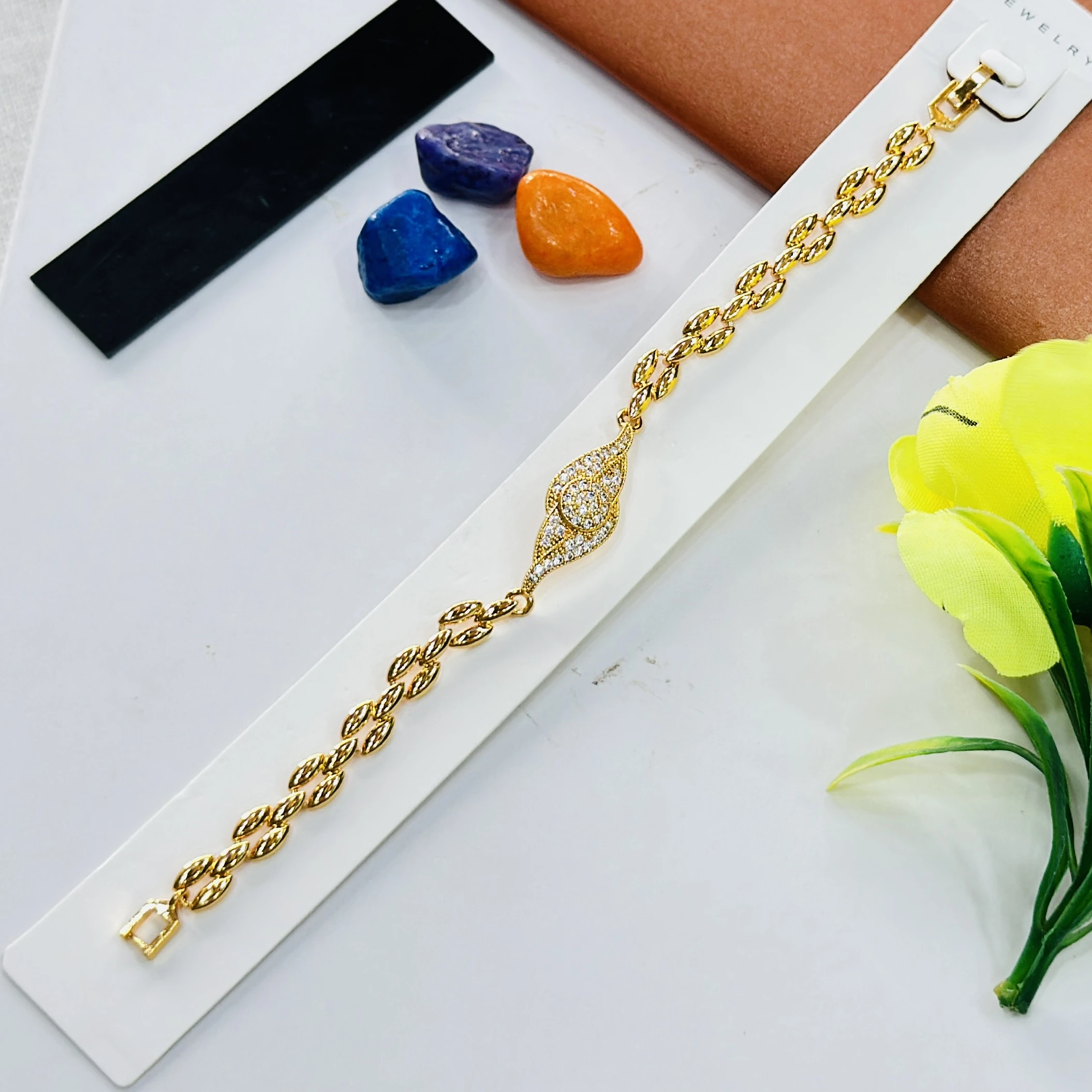 Gold toned metal chain bracelet