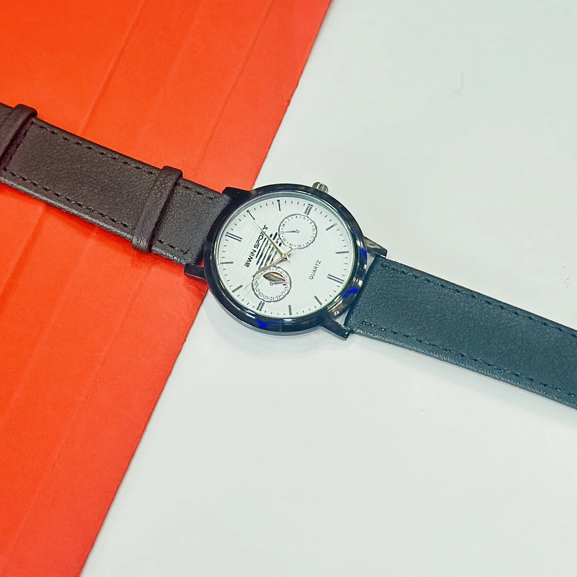 Bwin Sport quartz analog wristwatch