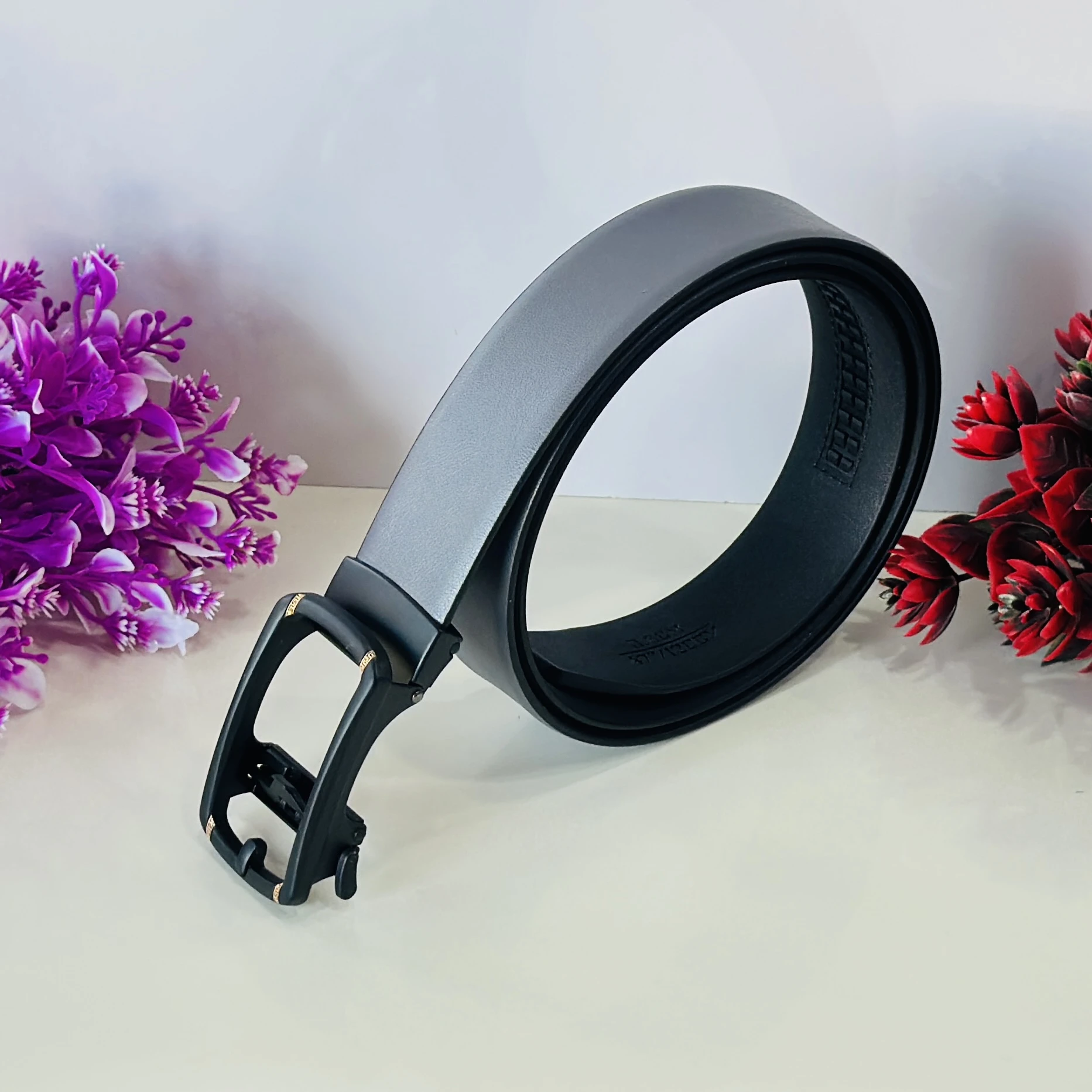 Grey genuine leather ratchet belt