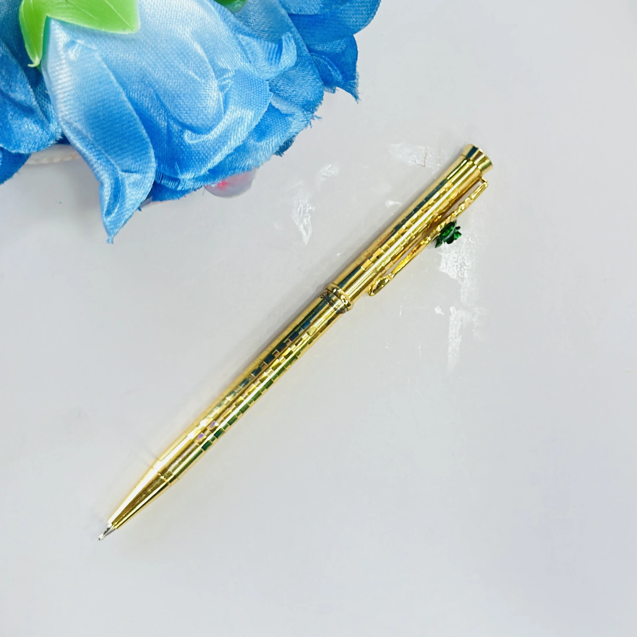 Decorative ballpoint pen