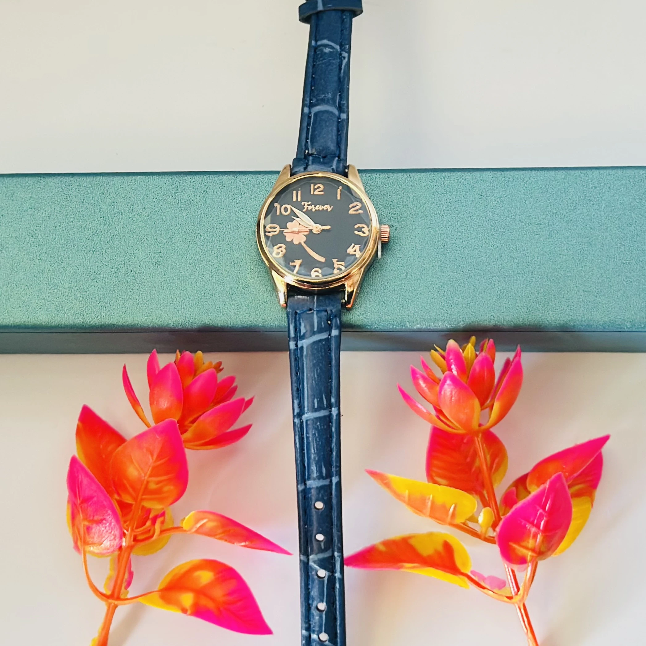analog flower designer dial stylish premium leather strap watch