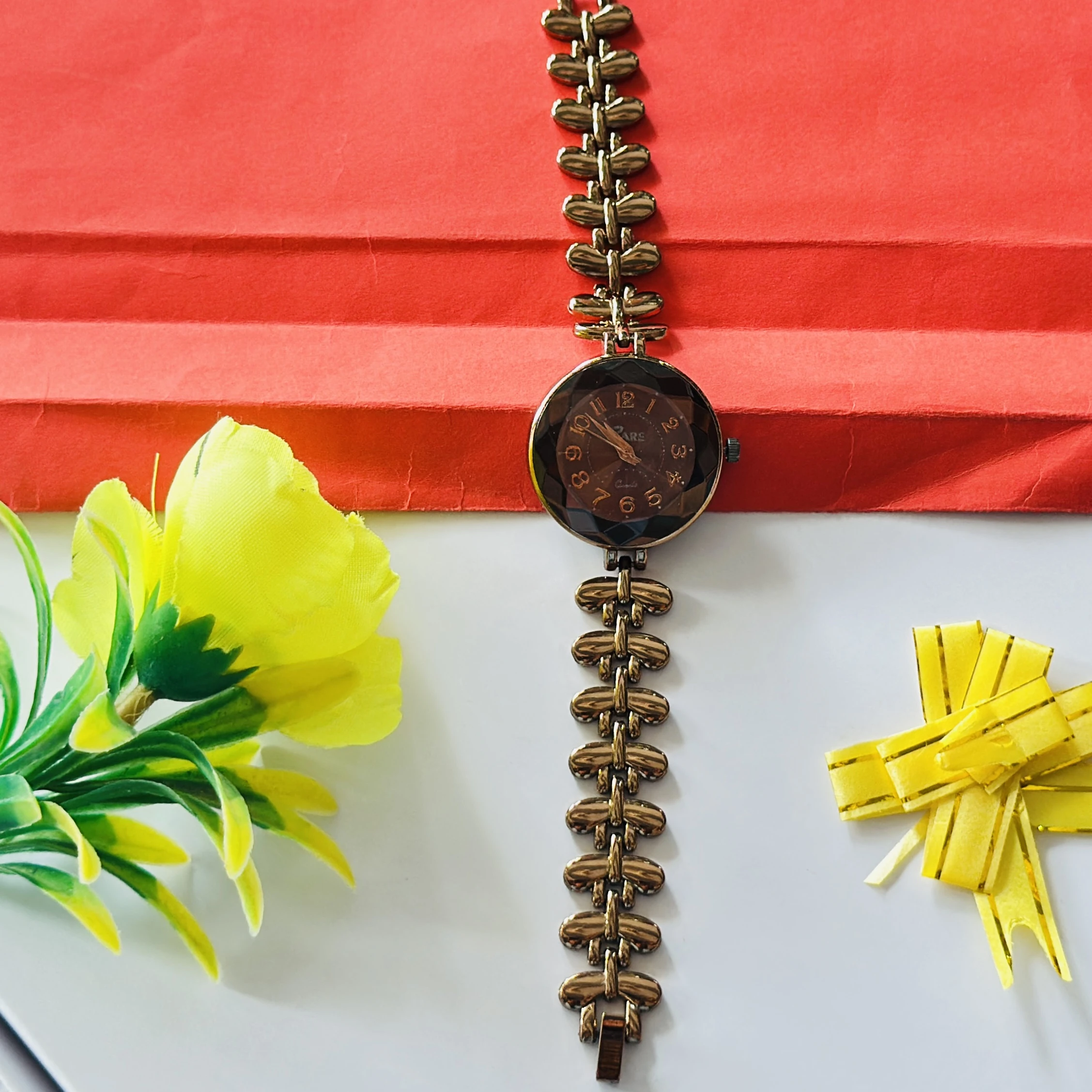 Quartz Analog Tiger Eye stone strap watch for women.