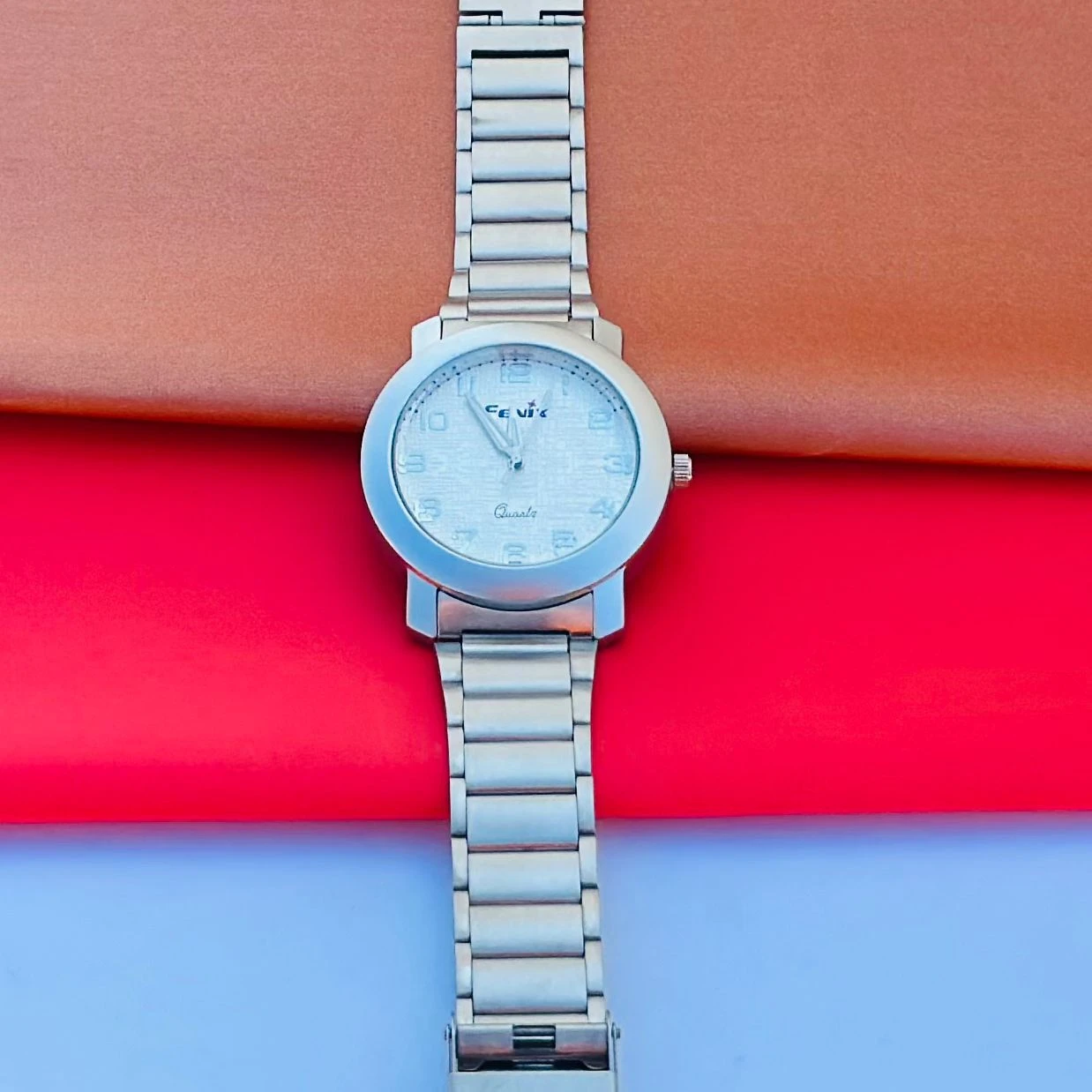 Silver Analog watch For man’s