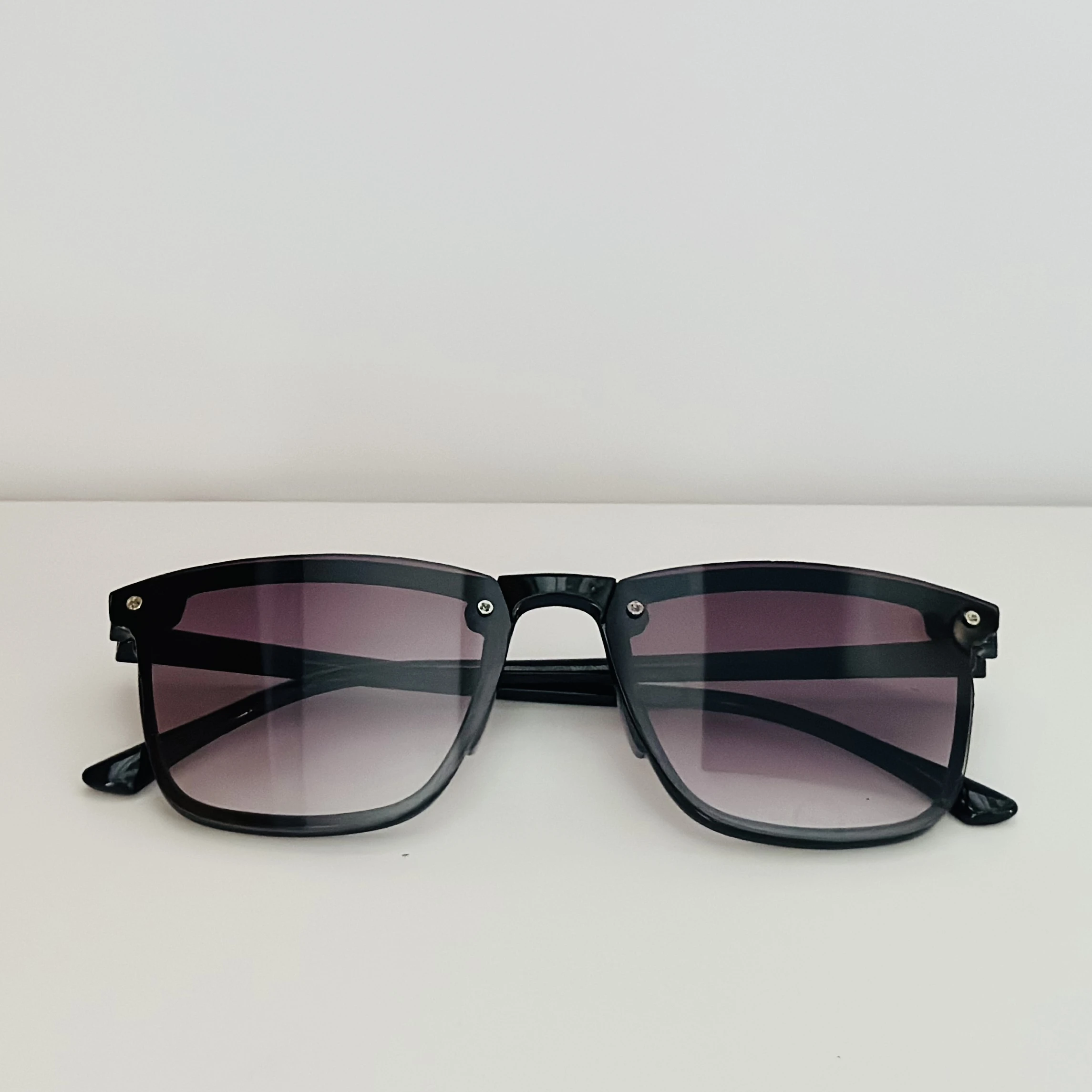 Baleshare Polarised Noon sunglasses.