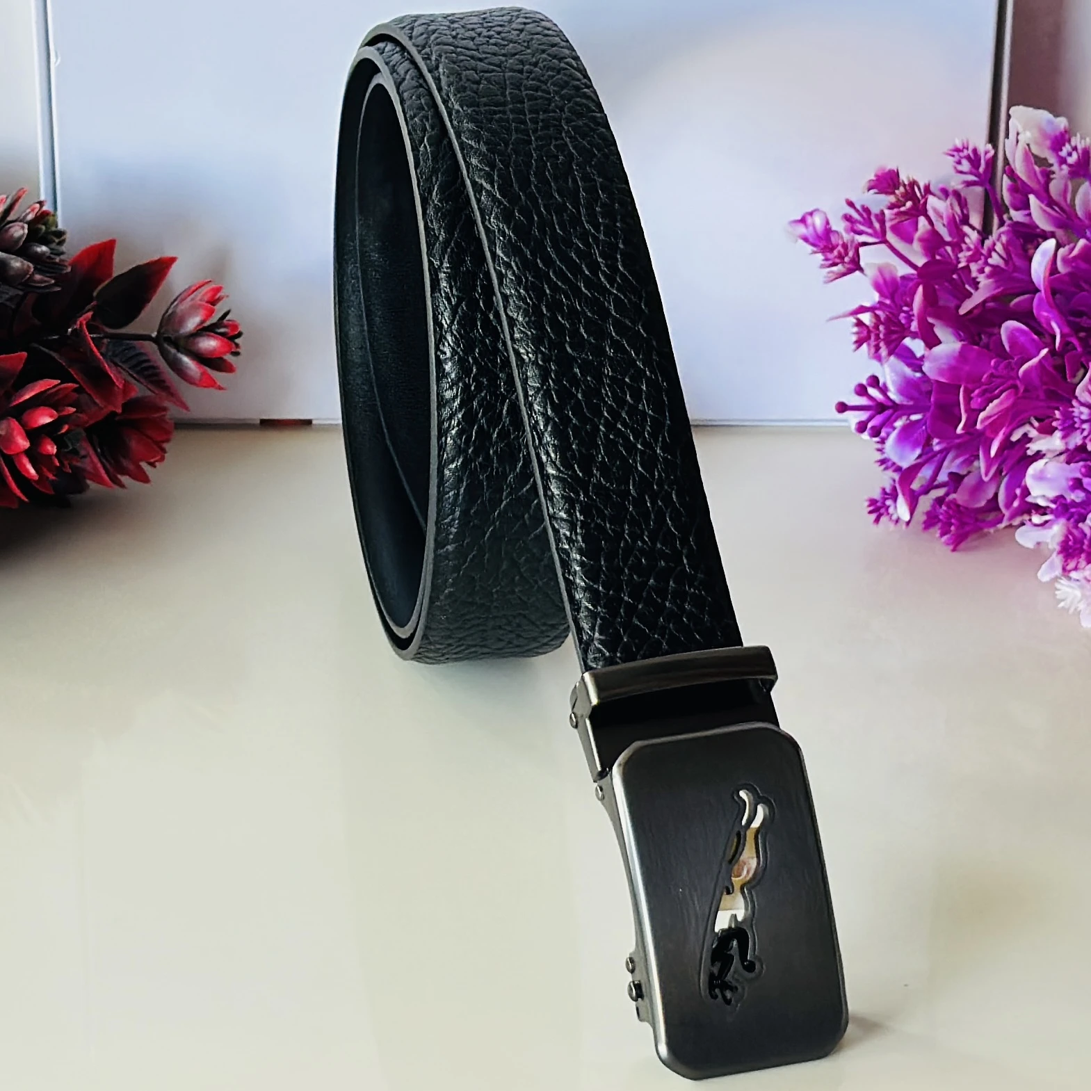 Men’s black textured synthetic leather automatic buckle belt