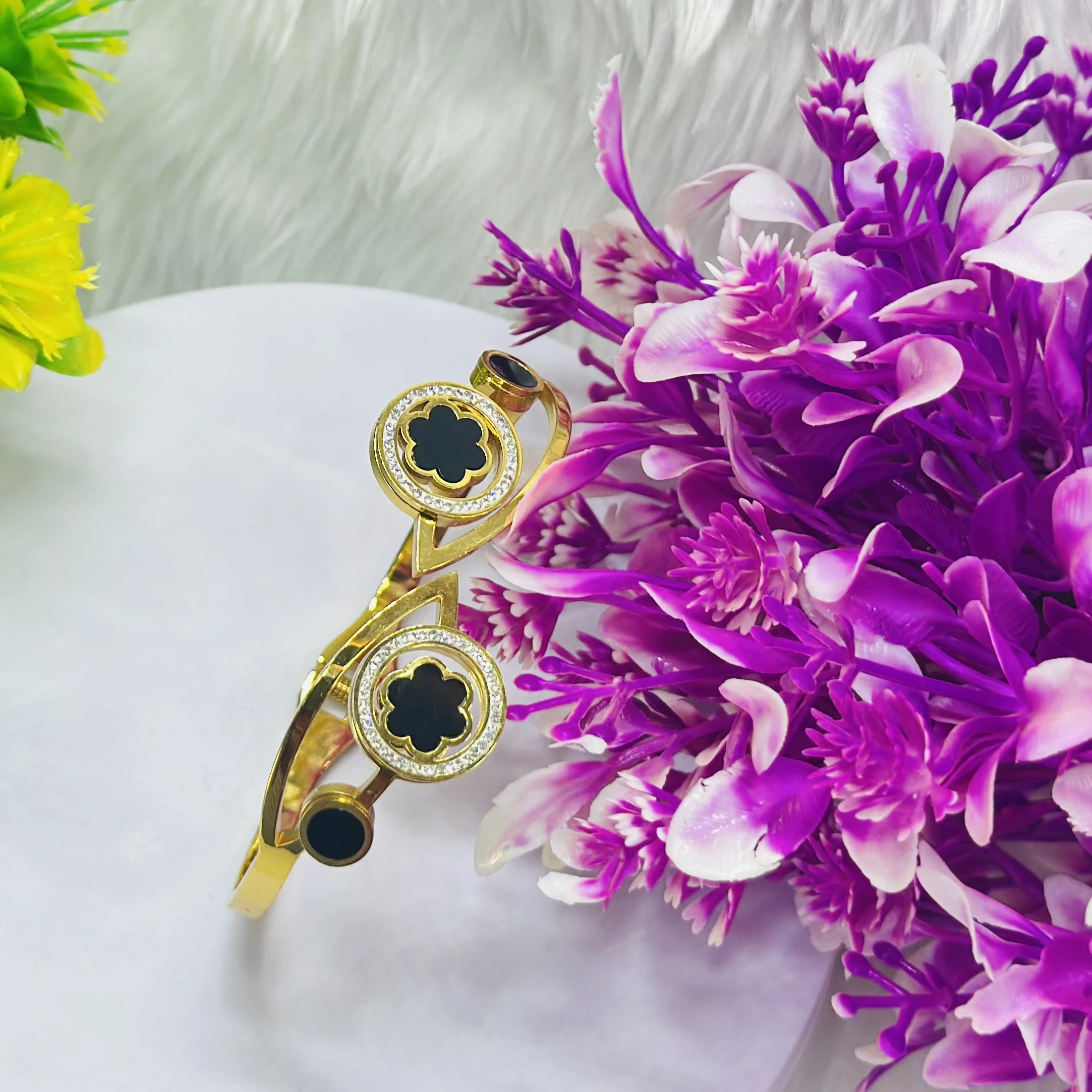 Gold plated Breslet