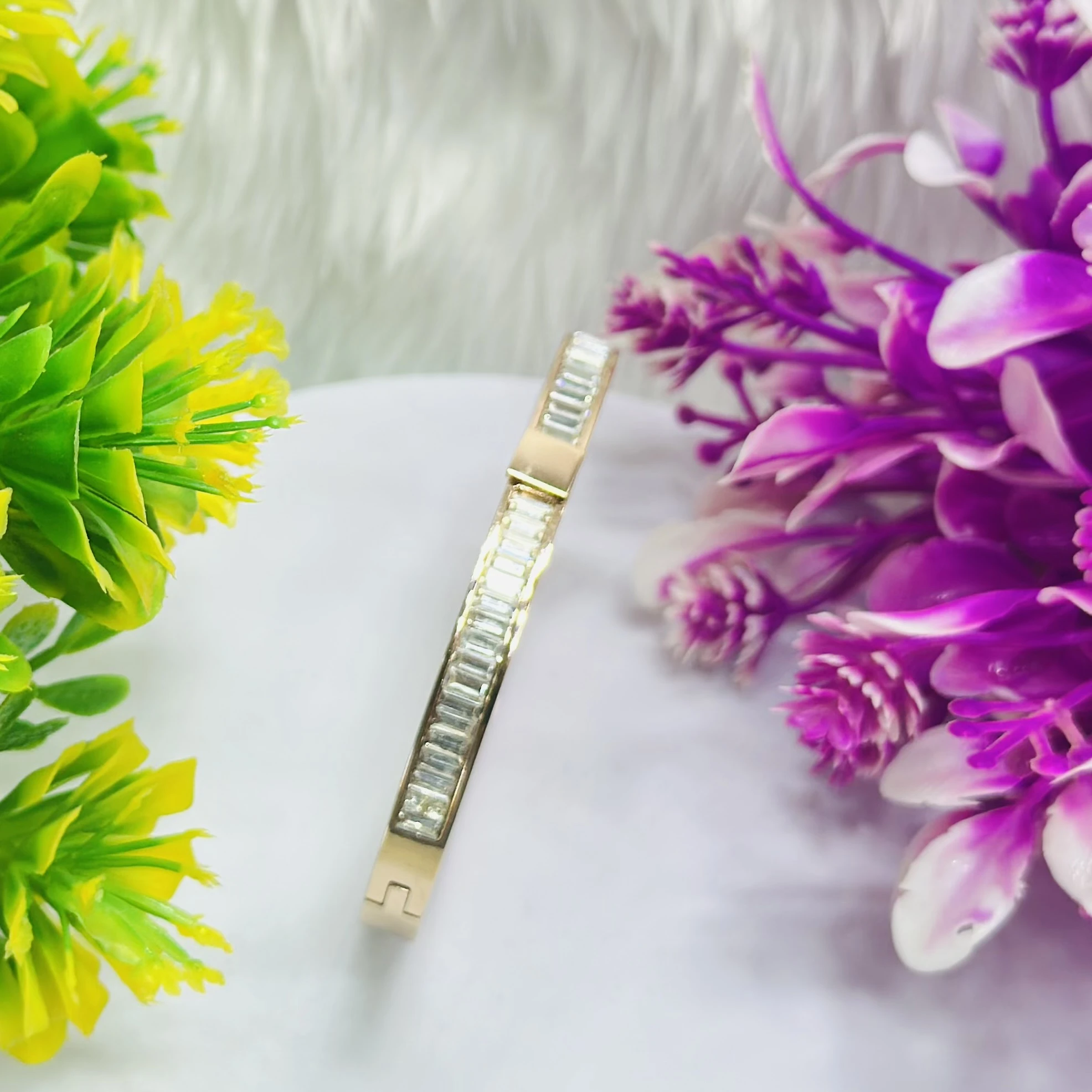 Gold plated Breslet