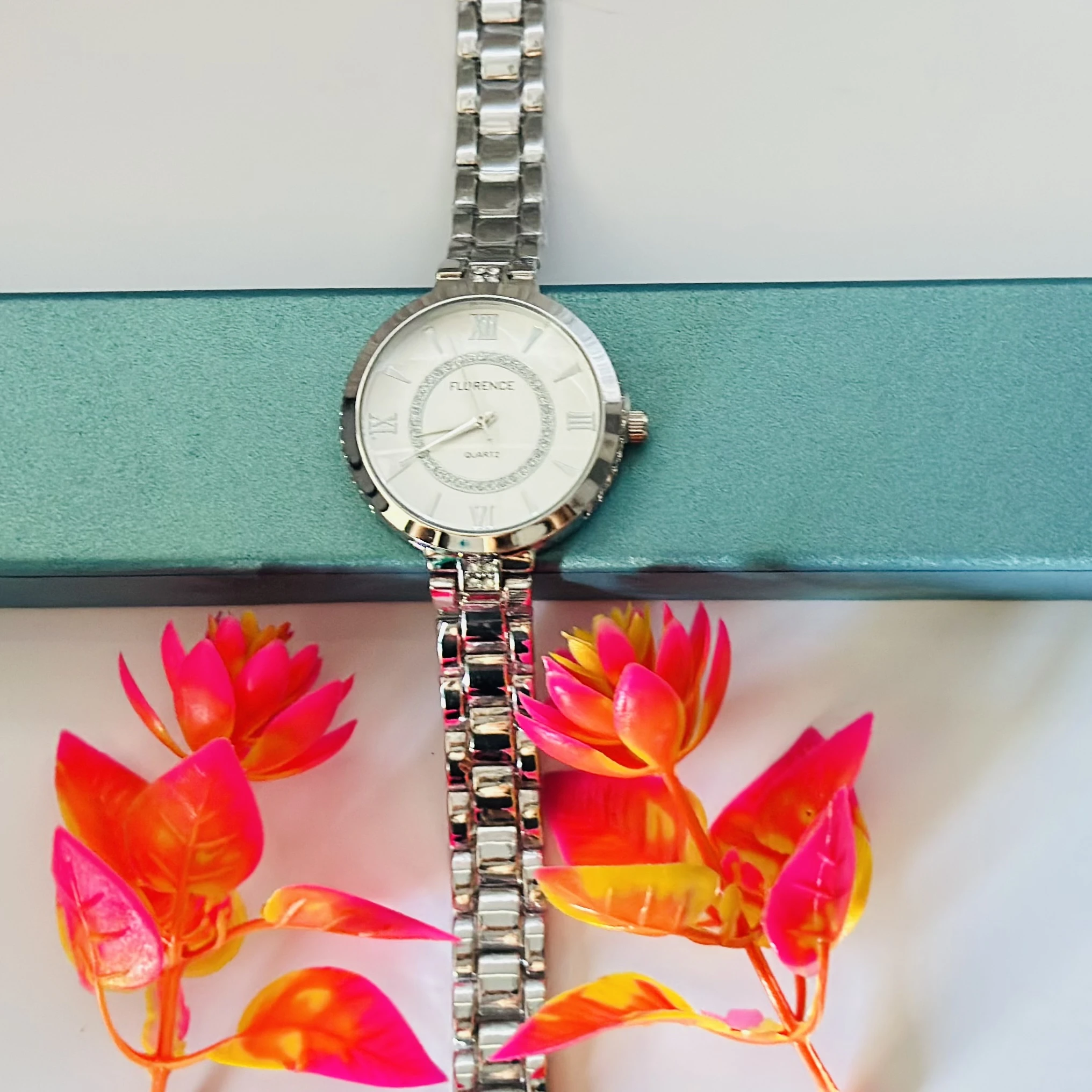 Quartz watch with a stainless steel strap