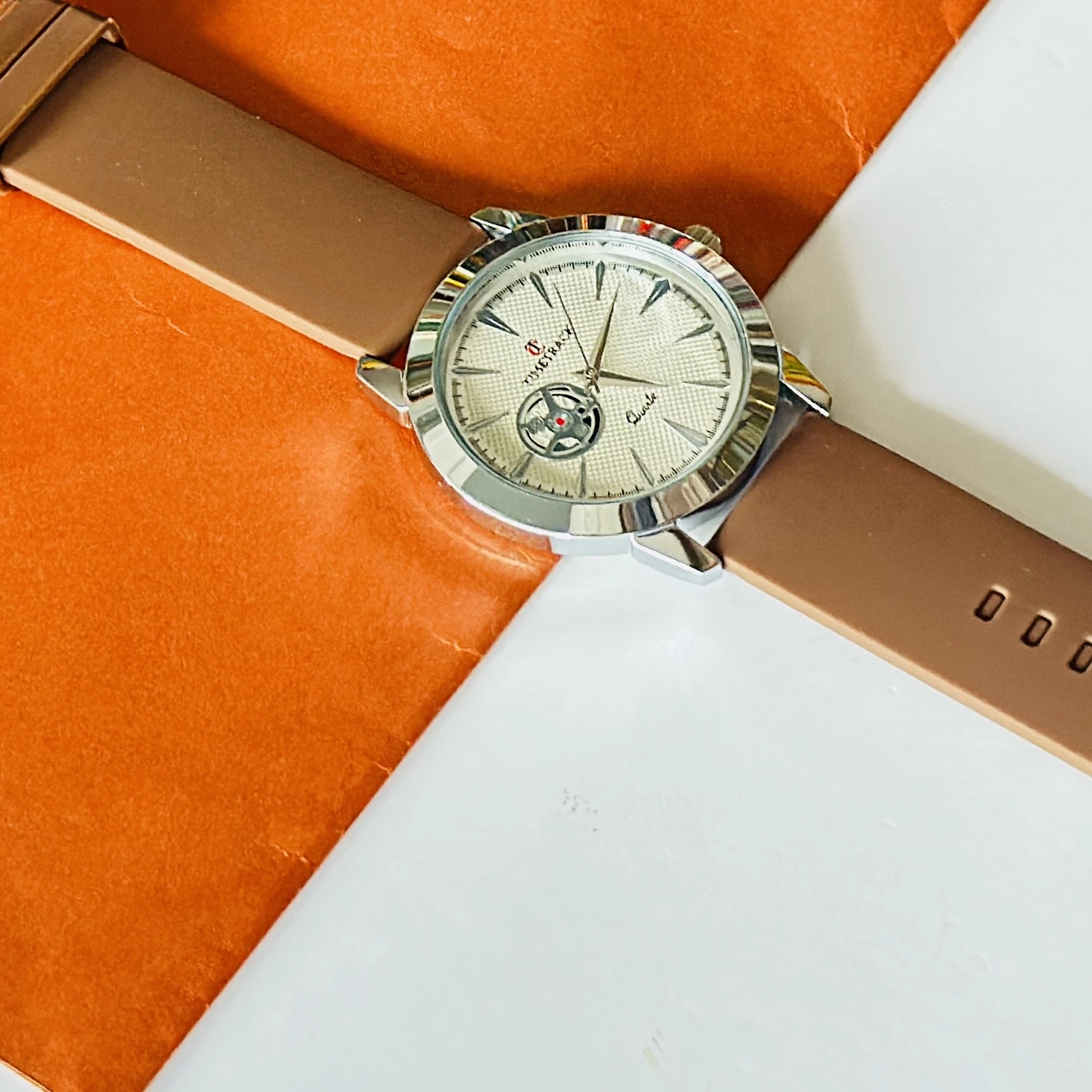 Quartz Analogue Watch