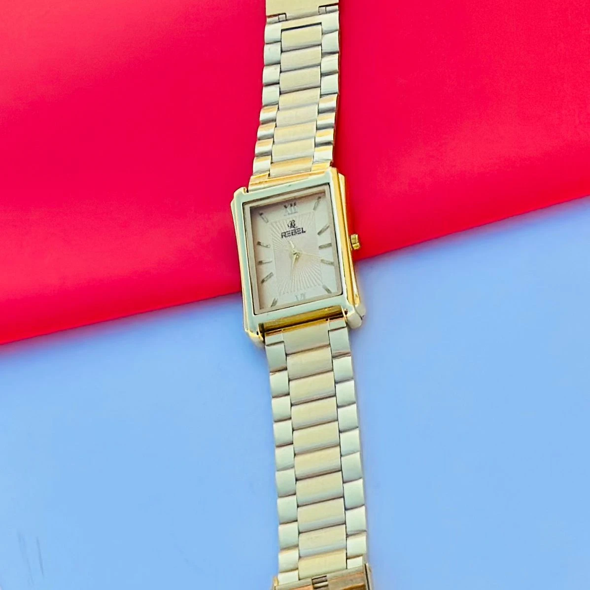 Golden Design analog watch