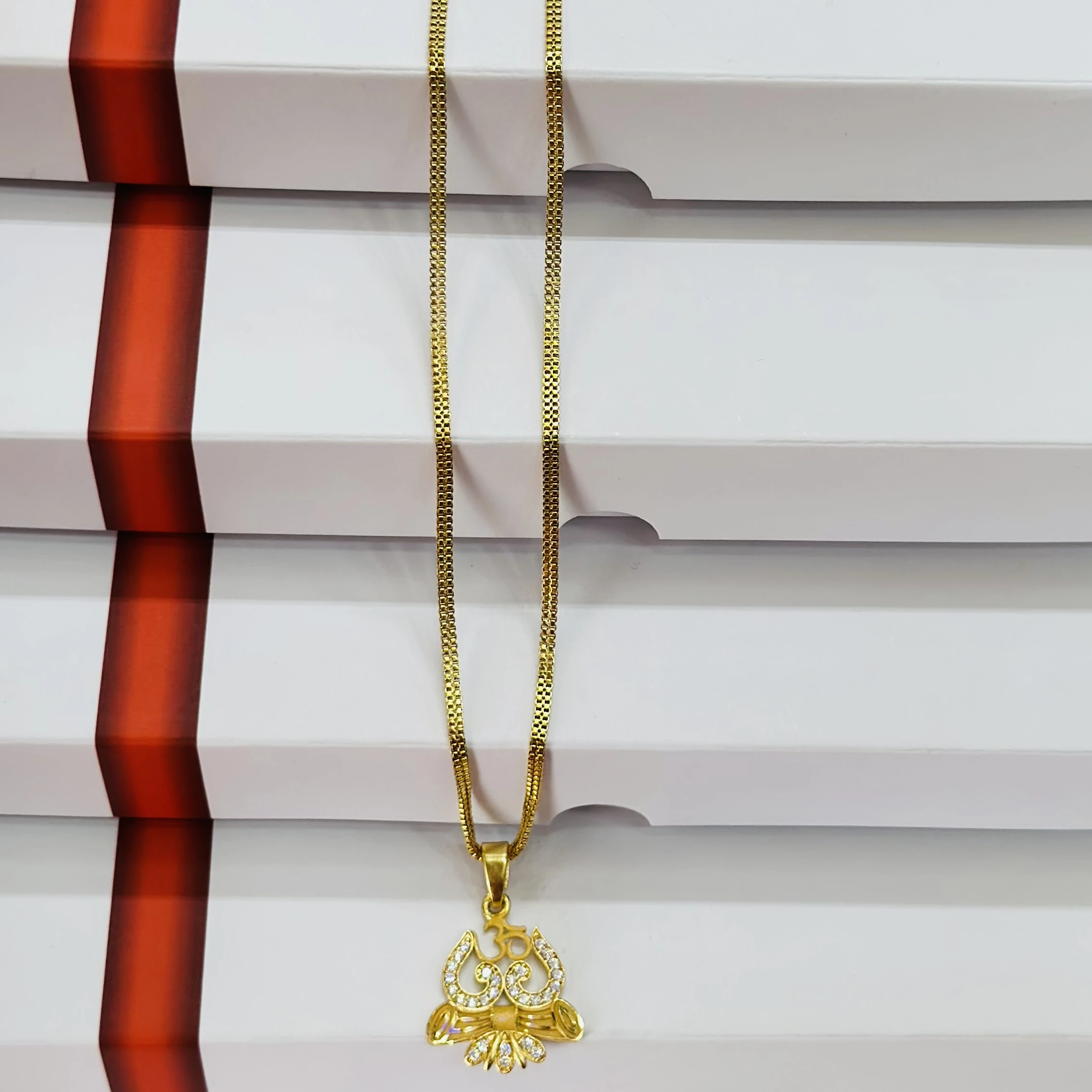Gold plated pendant and chain