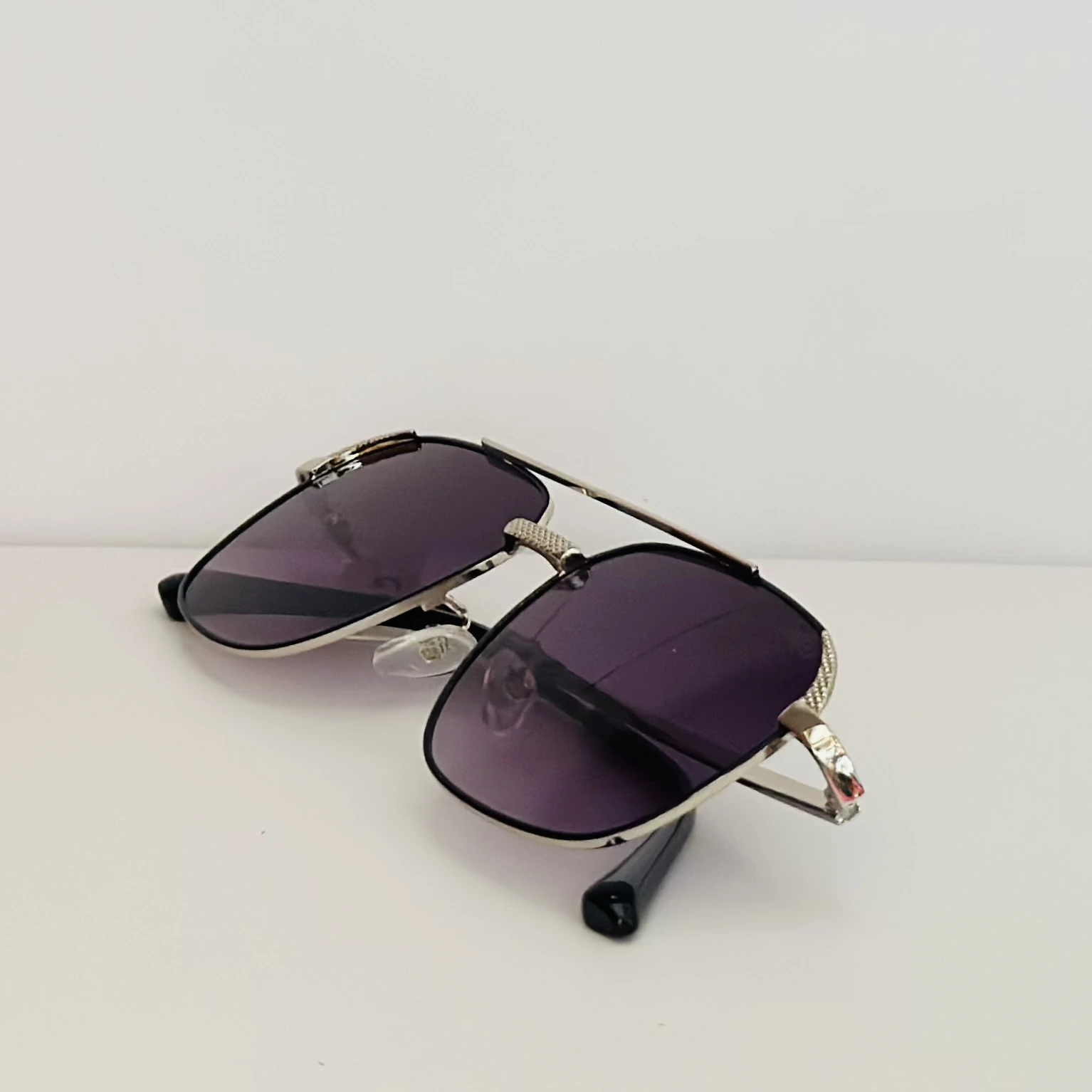 Vincent Chase aviator sunglasses