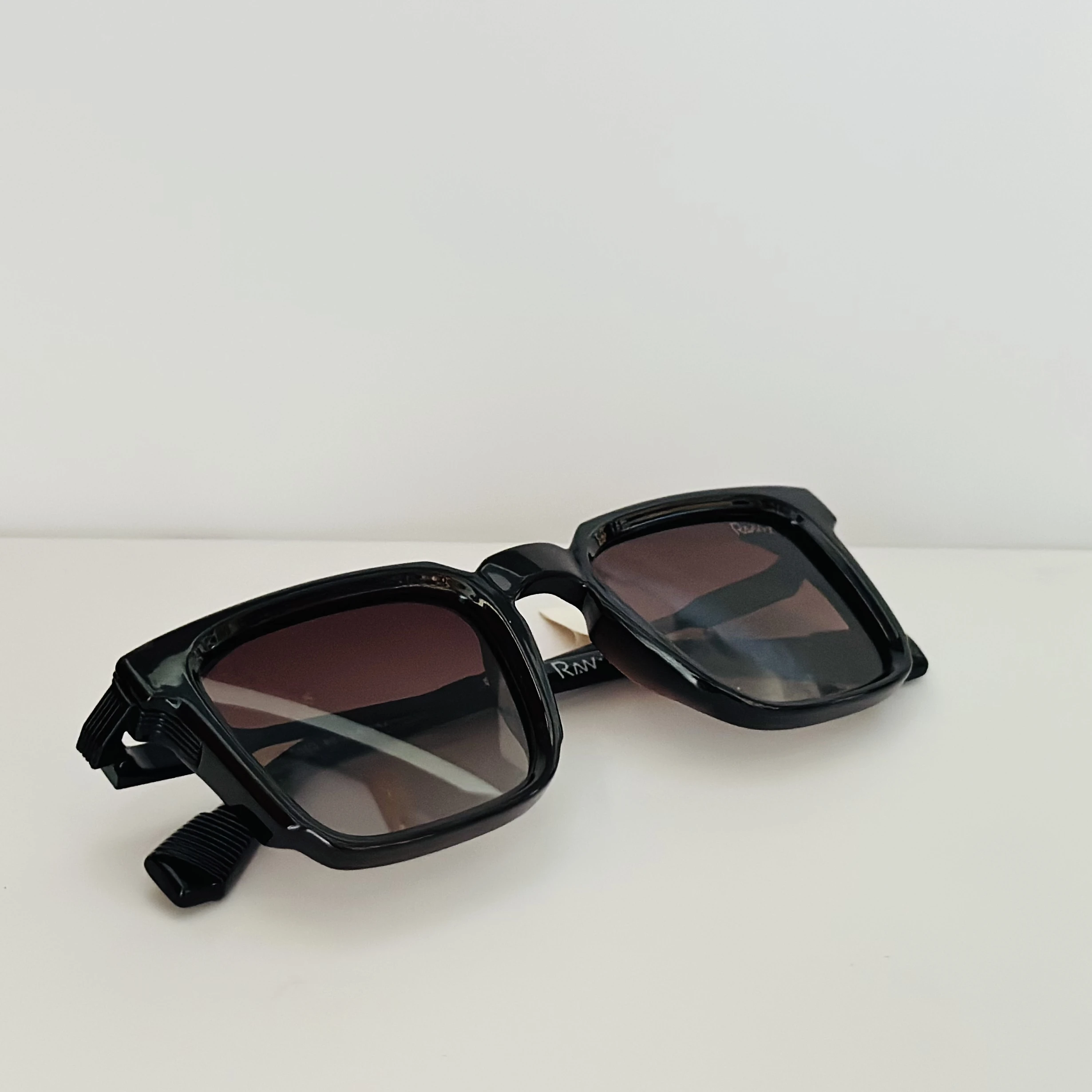 Police SPLL88 Monument 6 men's sunglasses