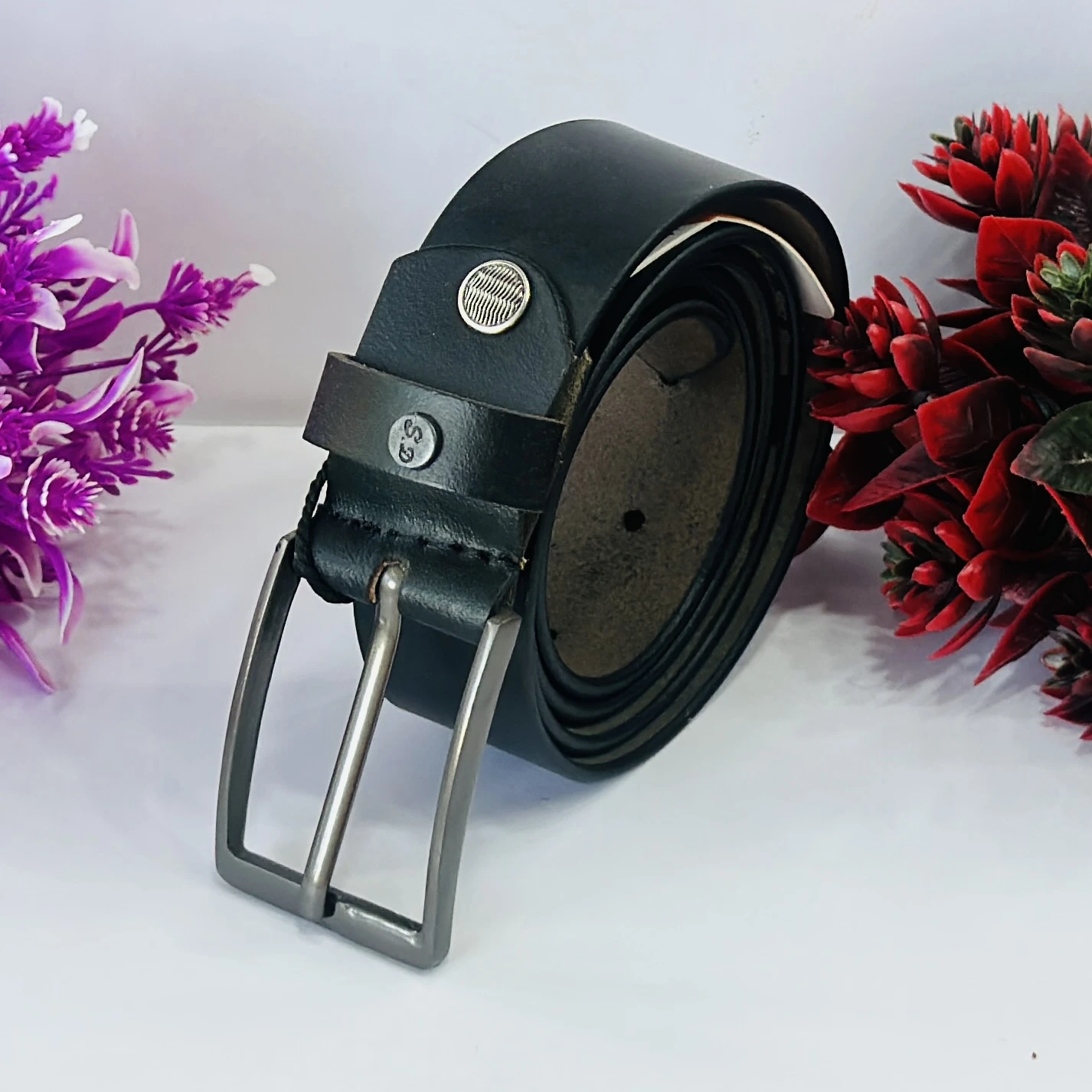 Black genuine leather men's belt