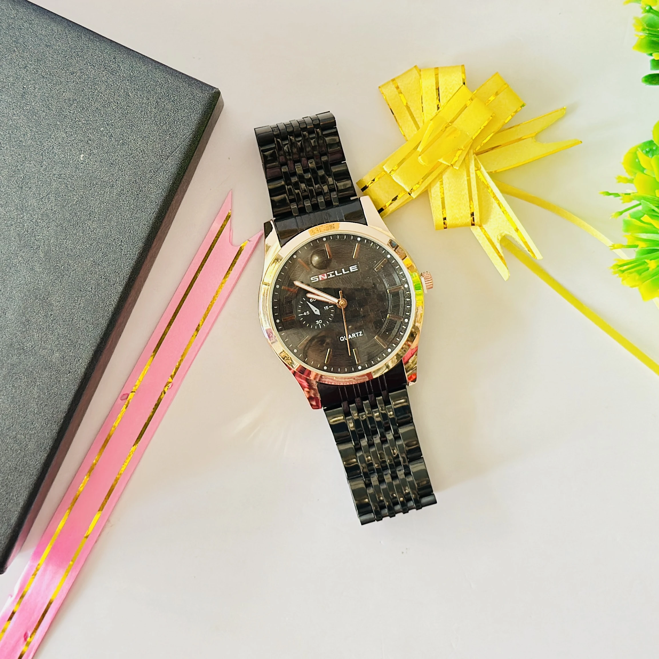 Snille brand quartz watch,