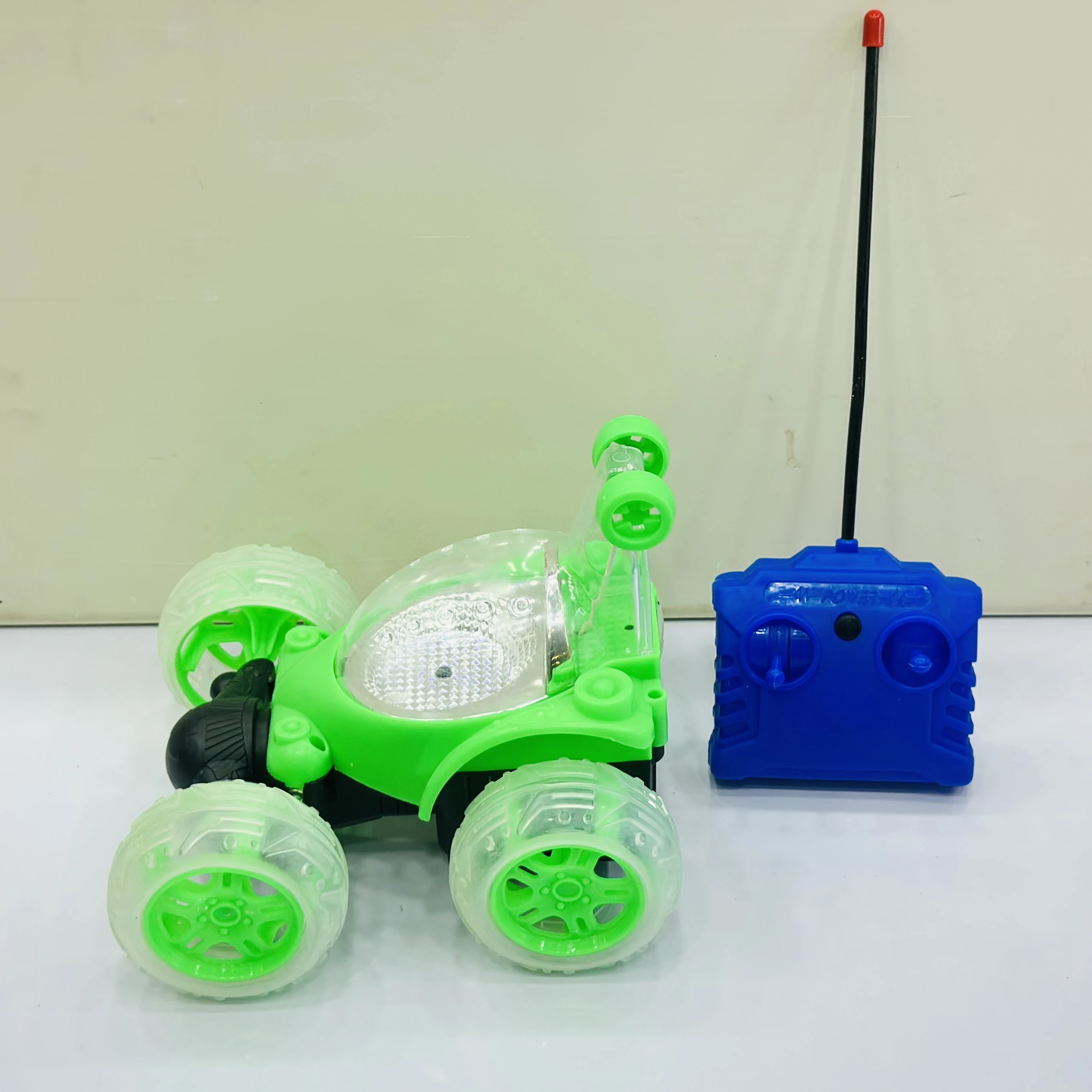 Remote control stunt car