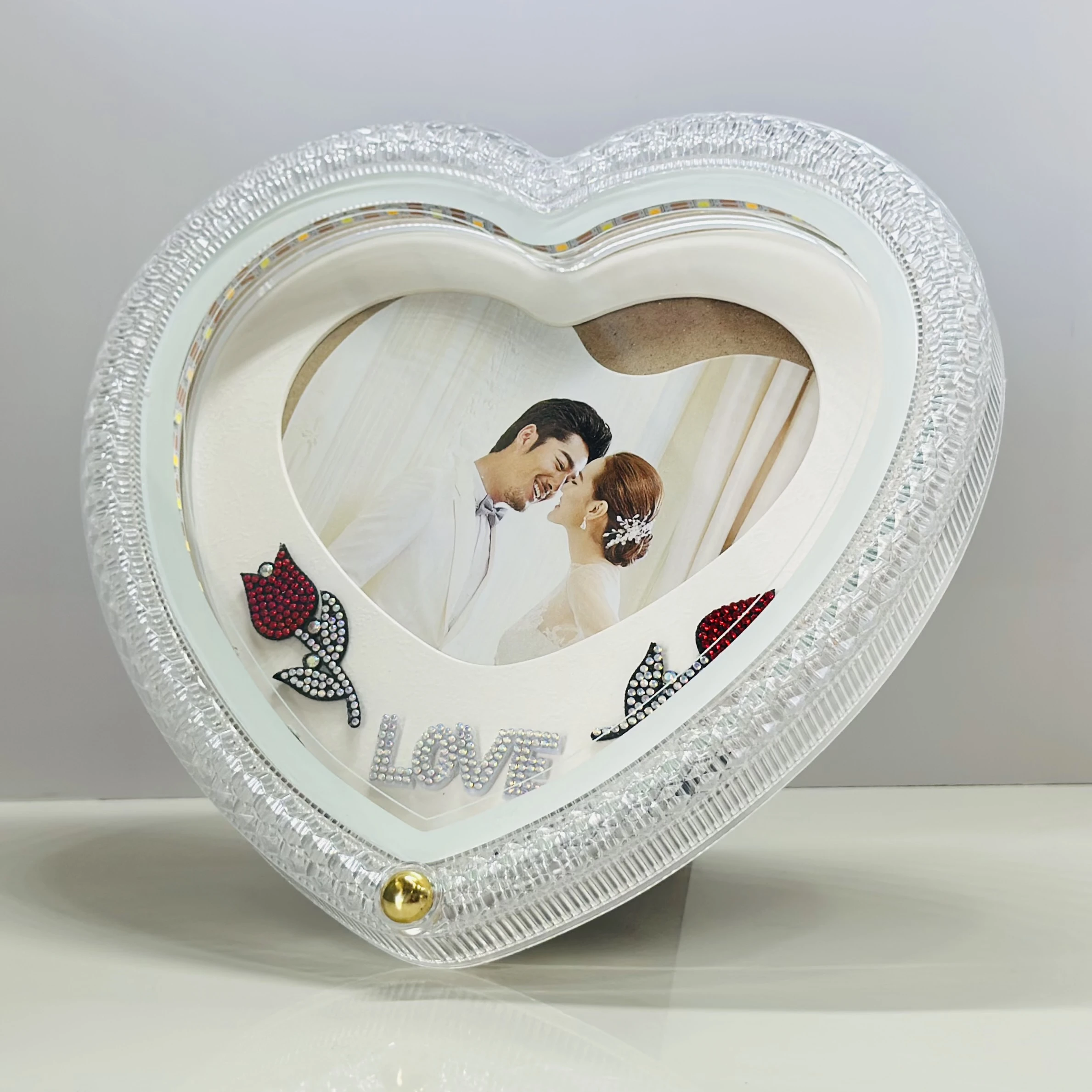Heart-Shaped LED Photo Frame with Crystal Border(SKU-8TFSTB)