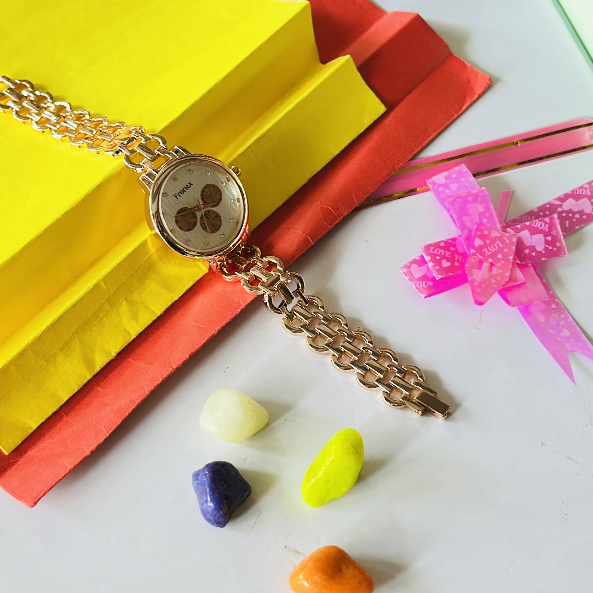 women's quartz analog watch