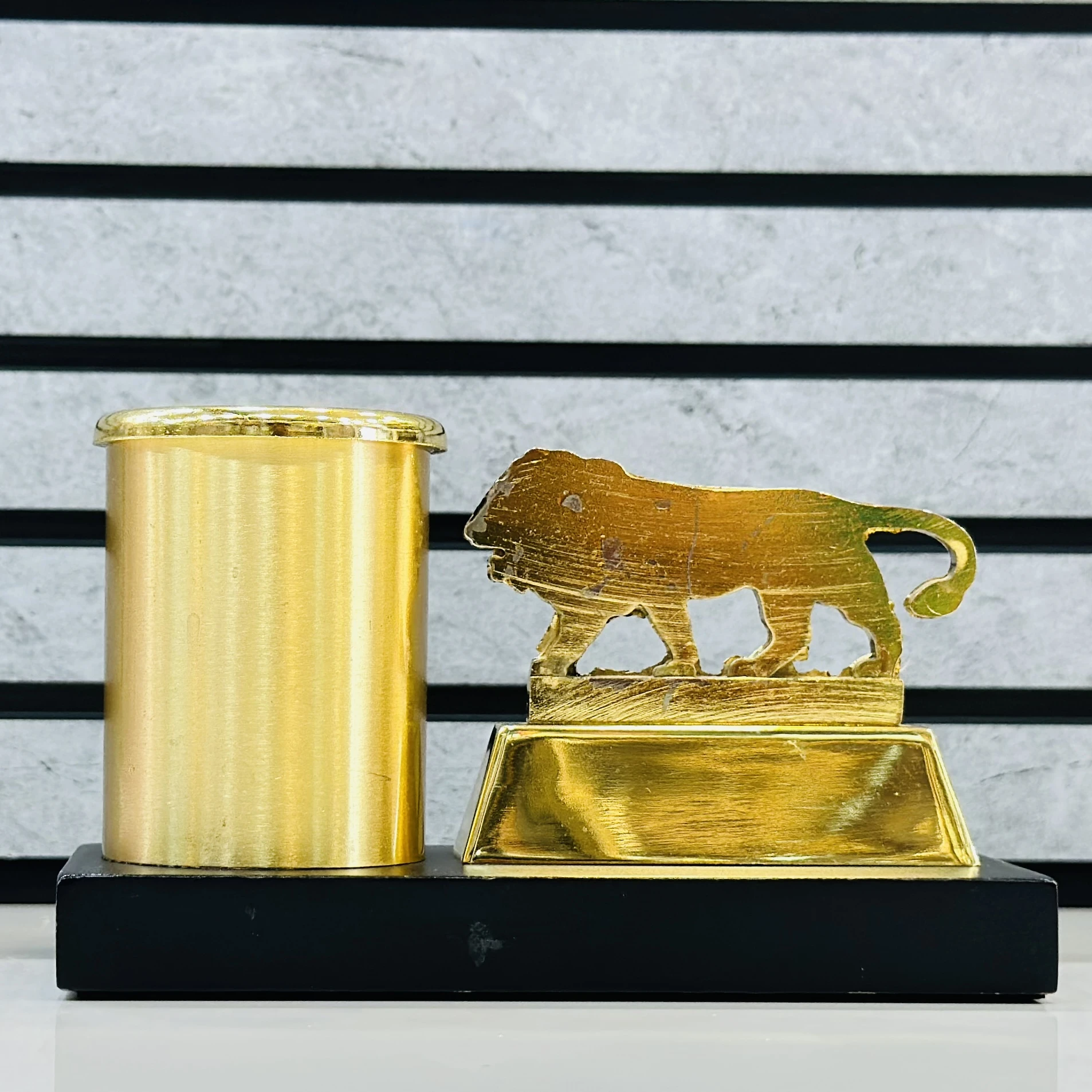 Make in India Lion Gold-Plated Pen Stand(SKU-A246IB)