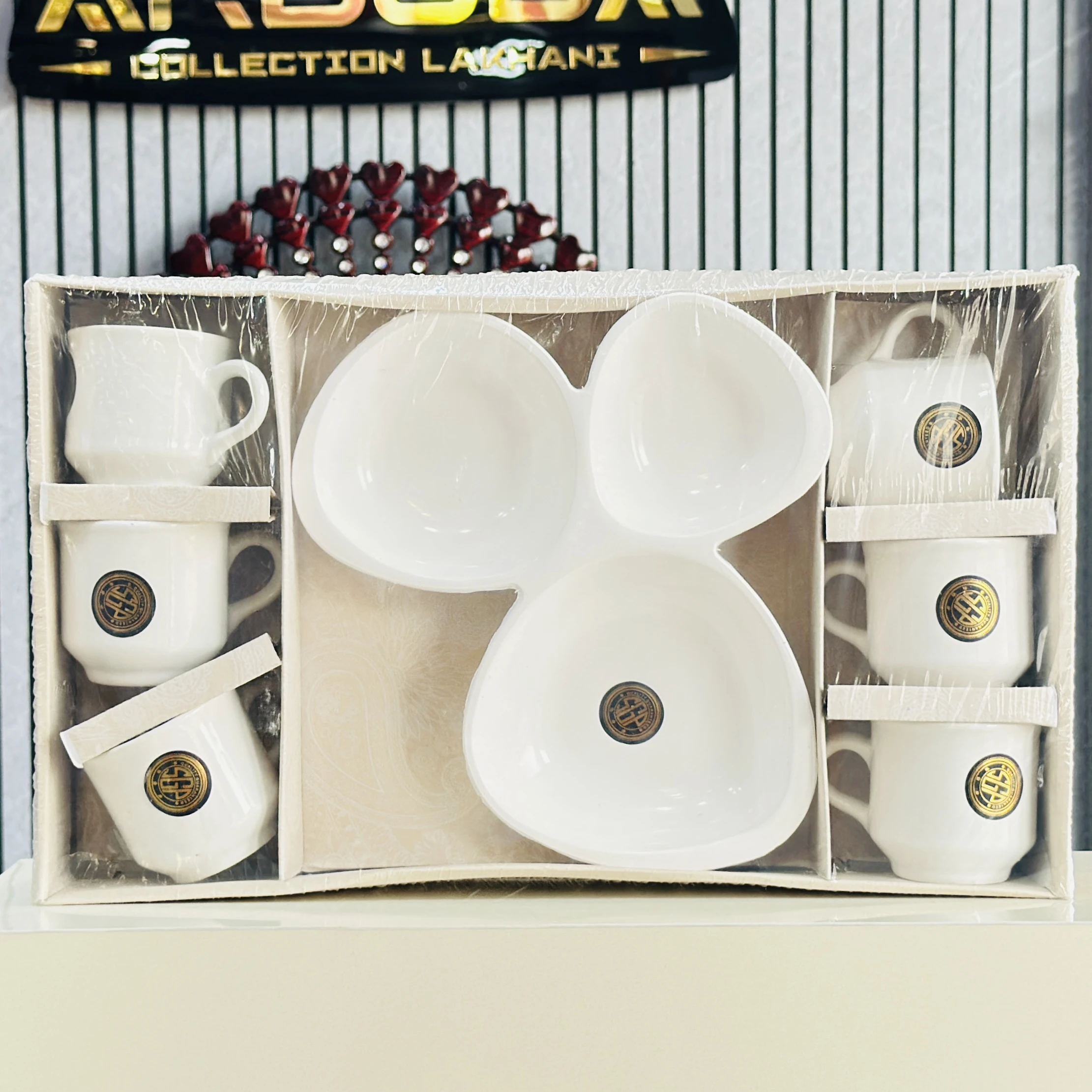 Ceramic tea/cups set … M3J68G