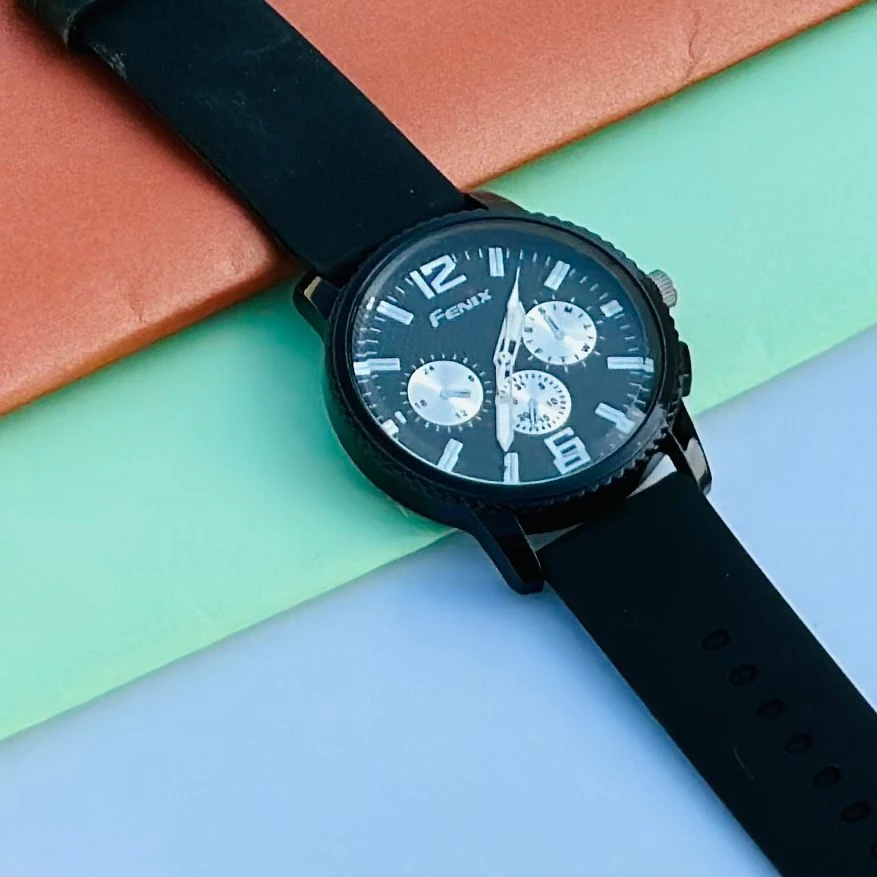 Black analog watch For man’s