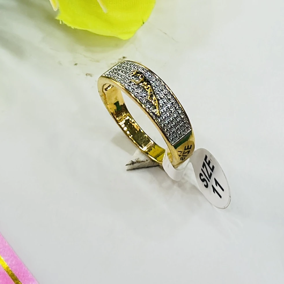 Ginostone Golden Panther Motion Ring