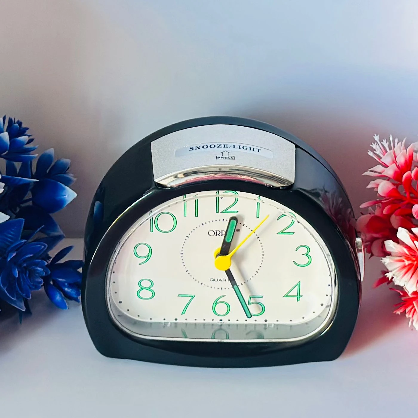 Plastic Beep Table Alarm Clock