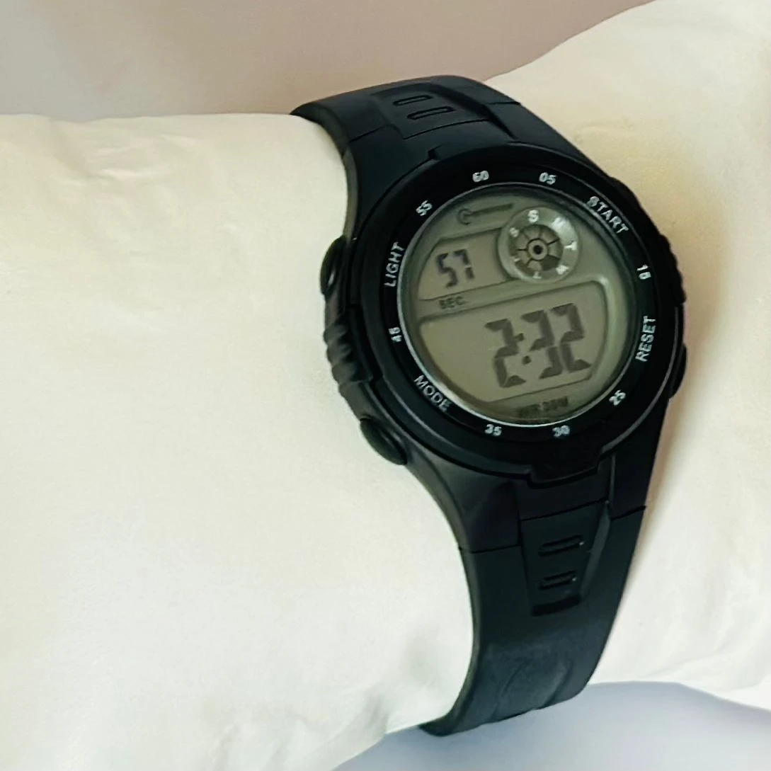 Mingrui or Vizion brand kids' digital sports watch.