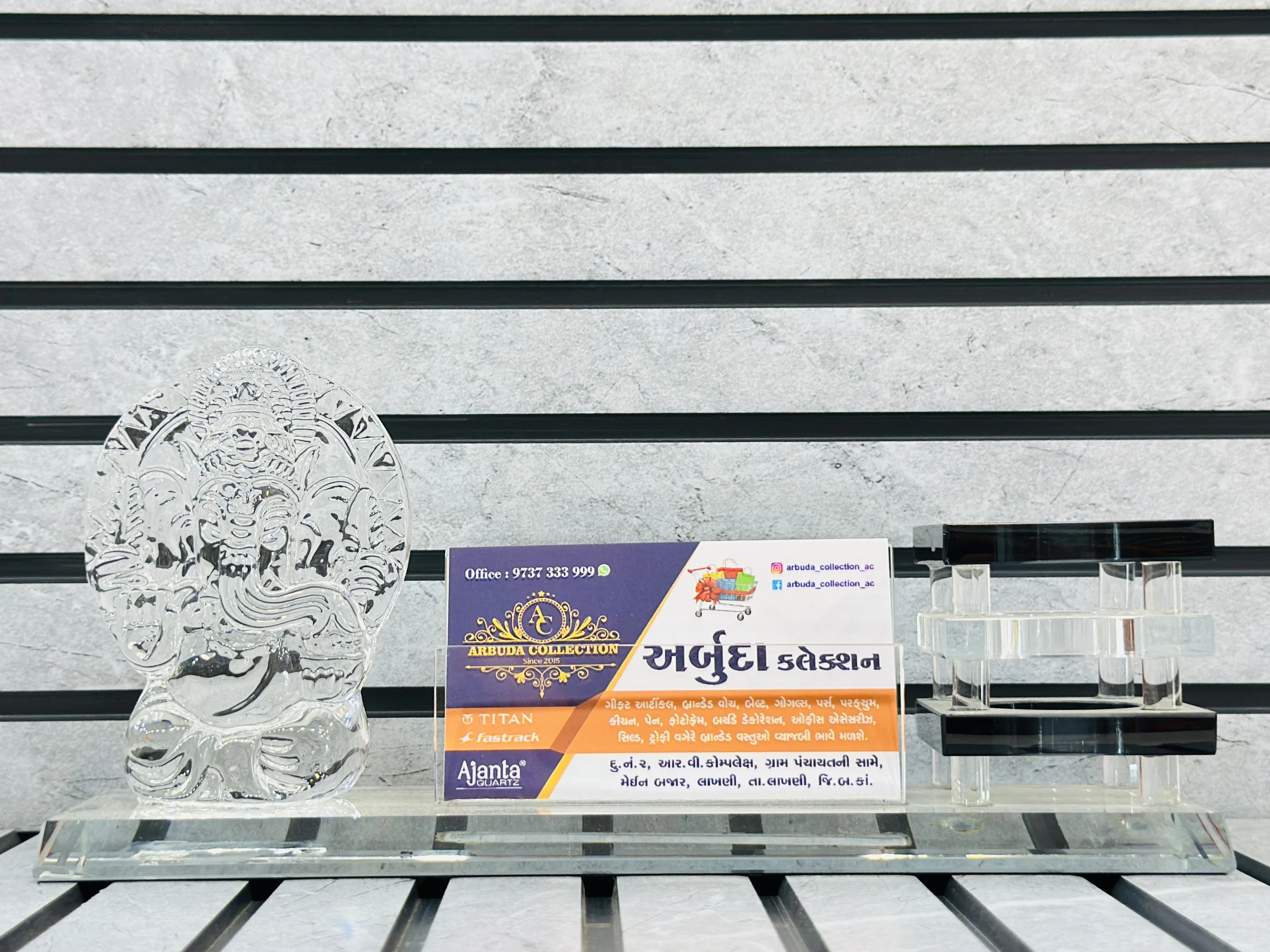 Crystal and acrylic desk items(SKU-I4I543)