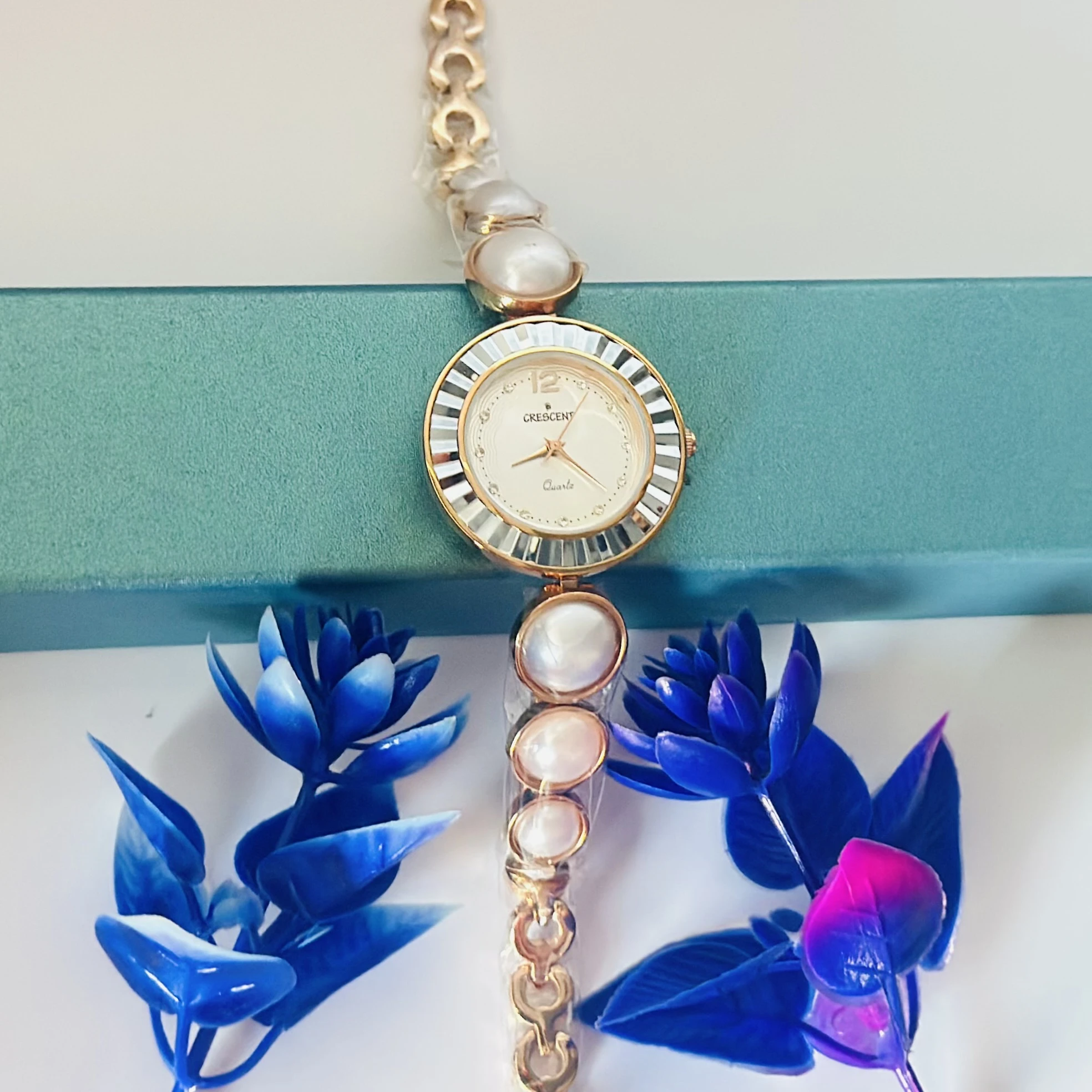 LABAOLI LA112 luxury brand women's analog quartz watch