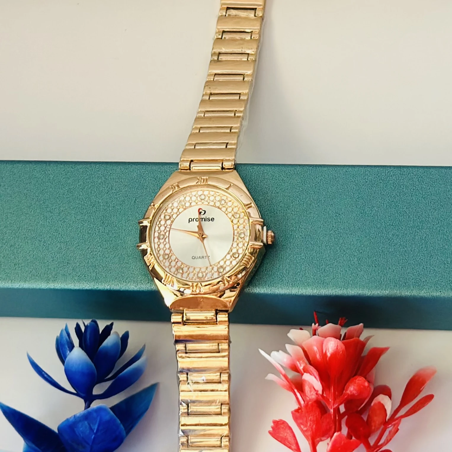 Woman’s analog watch