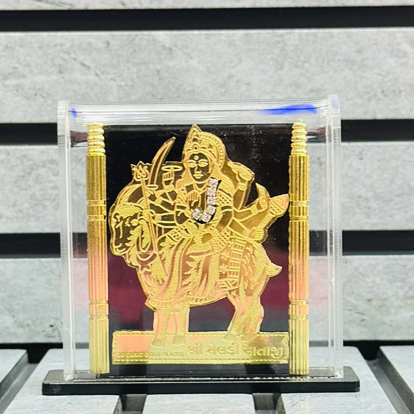 Meldi Mata frame